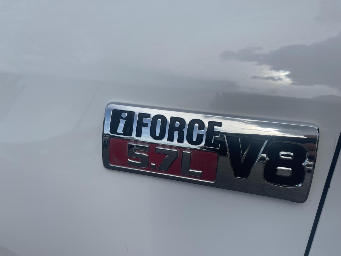 2013 Super White /Grey Toyota Tundra 4WD Truck Limited (5TFHW5F18DX) with an V8, 5.7L; FFV engine, AT transmission, located at 813 E Fairview Ave, Meridian , ID, 83642, (208) 336-8230, 43.618851, -116.384010 - New tires, NAV, Custom Wheels, Leather, Limited Package, Crew Maxx not a double cab, and Sunroof. Save yourself thousands of dollars because of the mileage. Very nice condition well cared for. - Photo#6