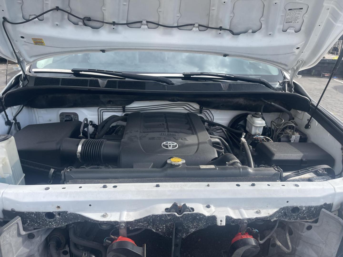 2013 Super White /Grey Toyota Tundra 4WD Truck Limited (5TFHW5F18DX) with an V8, 5.7L; FFV engine, AT transmission, located at 813 E Fairview Ave, Meridian , ID, 83642, (208) 336-8230, 43.618851, -116.384010 - New tires, NAV, Custom Wheels, Leather, Limited Package, Crew Maxx not a double cab, and Sunroof. Save yourself thousands of dollars because of the mileage. Very nice condition well cared for. - Photo#19