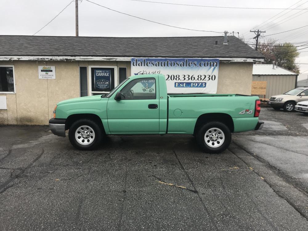 2005 Green /Grey Chevrolet Silverado 1500 Short Bed 4WD (1GCEK14V35Z) with an 4.8L V8 OHV 16V engine, AT transmission, located at 813 E Fairview Ave, Meridian , ID, 83642, (208) 336-8230, 43.618851, -116.384010 - A super cool pickup, Regular cab short box 4x4, PW, PL, Tilt, cruise and A/C. Only 95k miles and new tires. - Photo #0