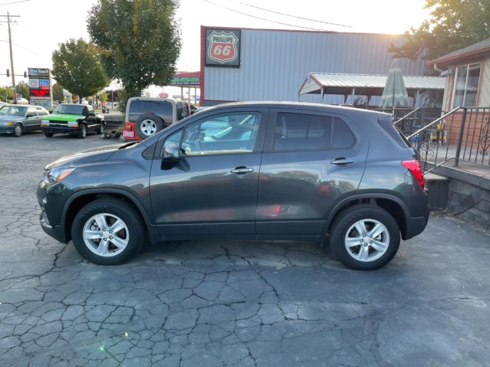 2019 /Grey Chevrolet Trax LS AWD (3GNCJNSBXKL) with an 1.4L L4 DOHC 16V engine, AT transmission, located at 813 E Fairview Ave, Meridian , ID, 83642, (208) 336-8230, 43.618851, -116.384010 - Super fun nice crossover, will make you really happy in Idaho. This is AWD and small so you can get in and out of the parking lots and get to the ski hill and deal with all the slick winter roads. - Photo #0