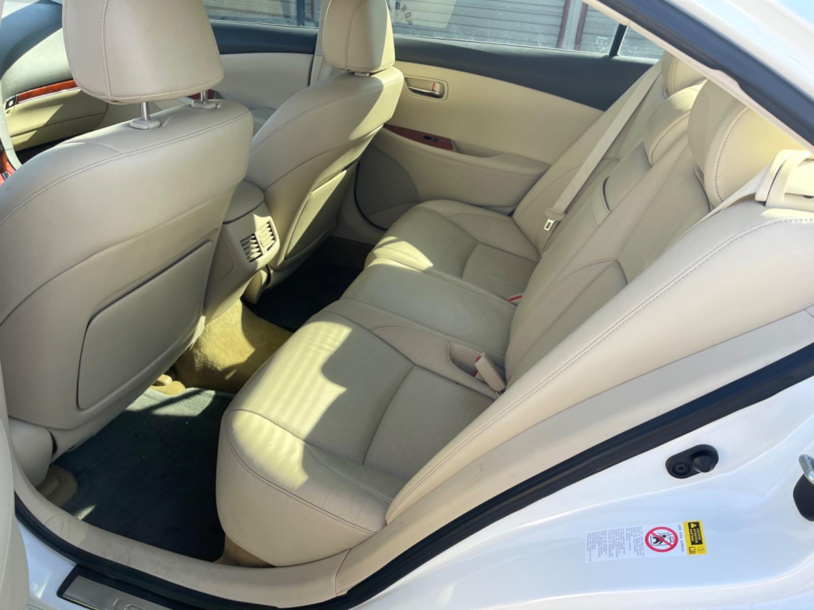 2010 Alpine White /Tan Lexus ES 350 ES 350 (JTHBK1EG9A2) with an 3.5L V6 DOHC 24V engine, 6-Speed Automatic transmission, located at 813 E Fairview Ave, Meridian , ID, 83642, (208) 336-8230, 43.618851, -116.384010 - Photo #10