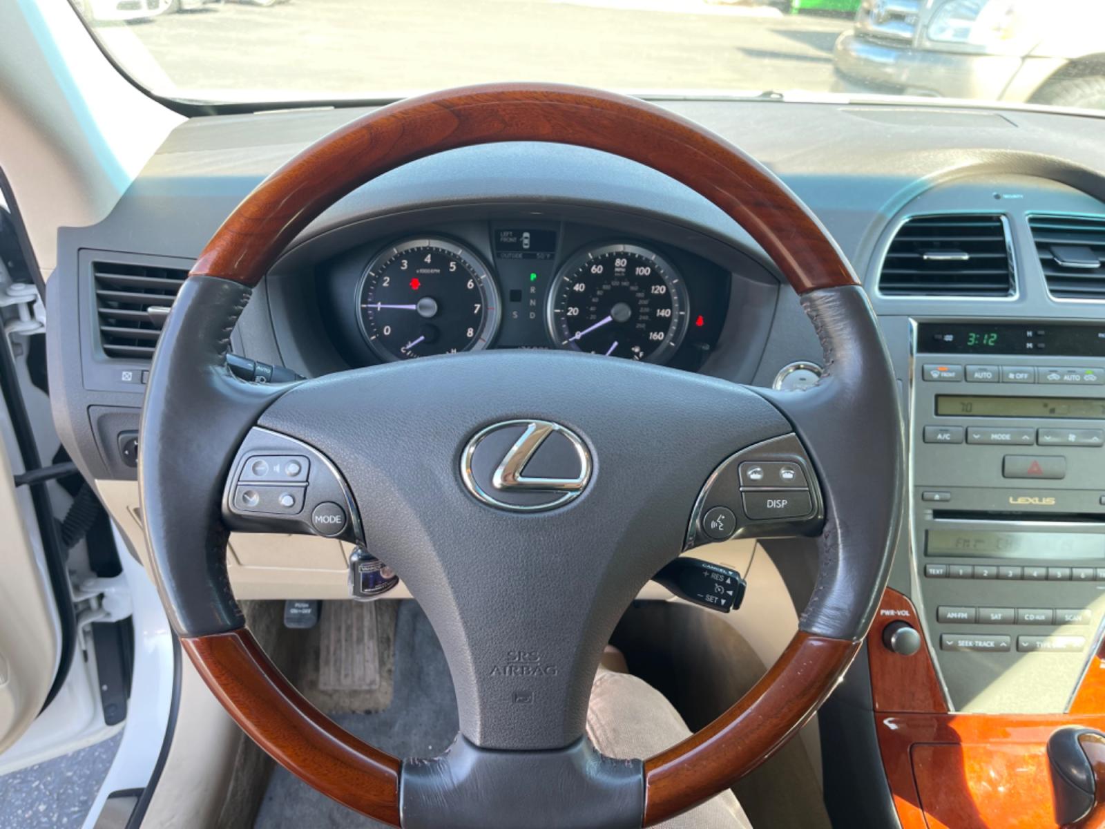 2010 Alpine White /Tan Lexus ES 350 ES 350 (JTHBK1EG9A2) with an 3.5L V6 DOHC 24V engine, 6-Speed Automatic transmission, located at 813 E Fairview Ave, Meridian , ID, 83642, (208) 336-8230, 43.618851, -116.384010 - Photo #18