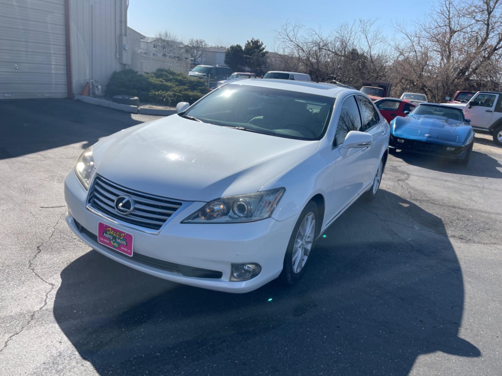 2010 Alpine White /Tan Lexus ES 350 ES 350 (JTHBK1EG9A2) with an 3.5L V6 DOHC 24V engine, 6-Speed Automatic transmission, located at 813 E Fairview Ave, Meridian , ID, 83642, (208) 336-8230, 43.618851, -116.384010 - Photo #2