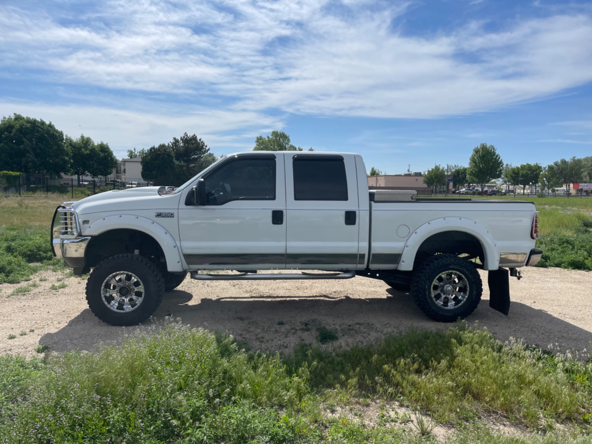 photo of 2003 Ford F-350 SD Lariat Crew Cab 4WD
