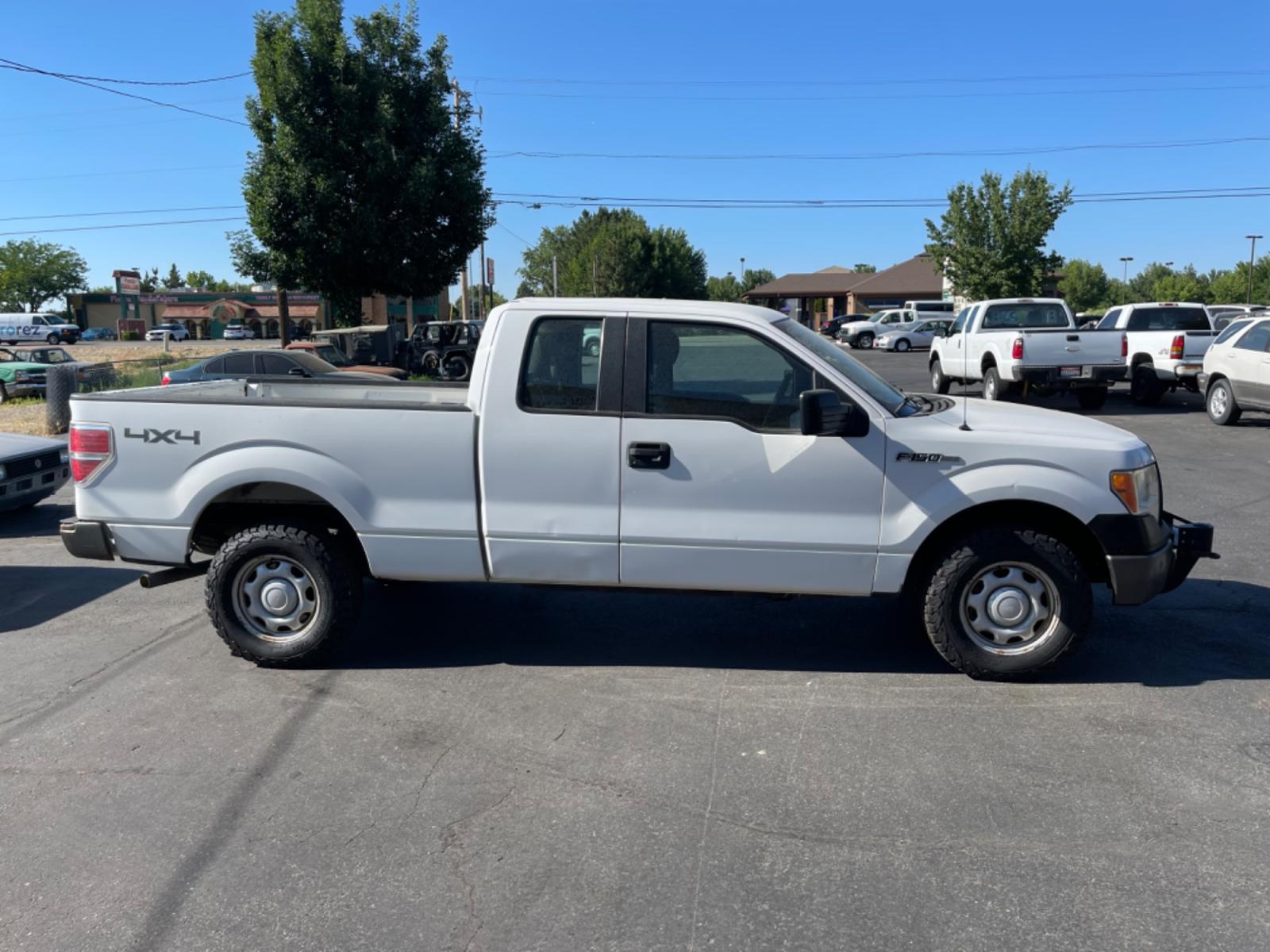 2010 Alpine White /Grey Ford F-150 XL (1FTFX1EV8AF) with an 5.4L V8 SOHC 24V FFV engine, 6-Speed Automatic transmission, located at 813 E Fairview Ave, Meridian , ID, 83642, (208) 336-8230, 43.618851, -116.384010 - Photo #1
