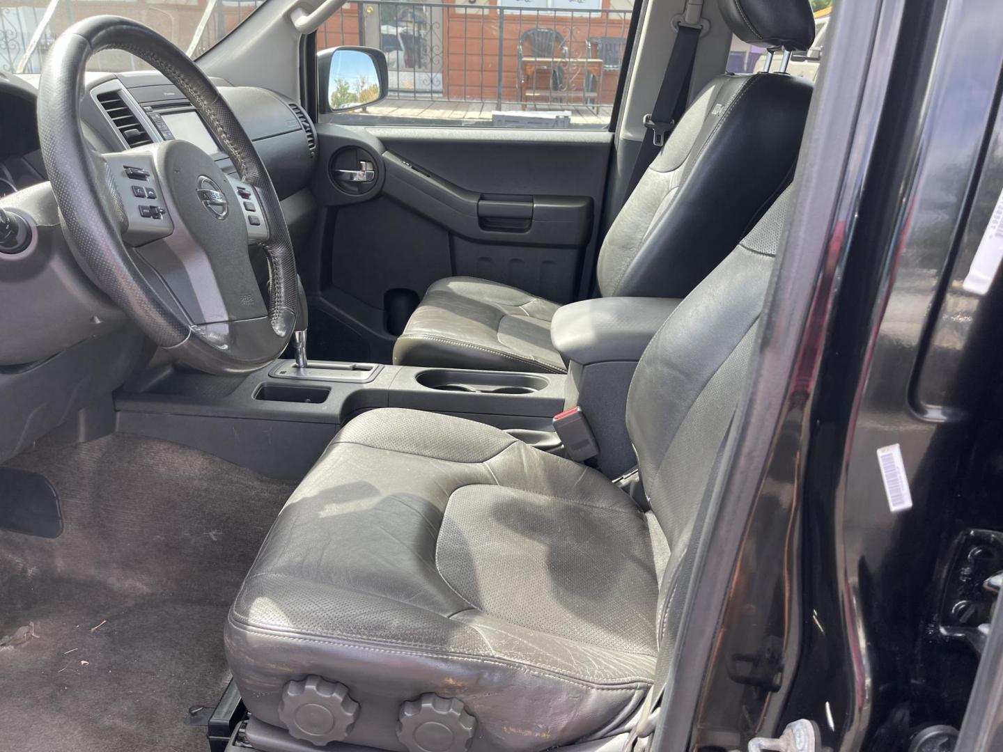 2015 Black /Grey Nissan Xterra PRO-4X (5N1AN0NW9FN) with an 4.0L V6 DOHC 24V engine, 5-Speed Automatic transmission, located at 813 E Fairview Ave, Meridian , ID, 83642, (208) 336-8230, 43.618851, -116.384010 - Photo#6