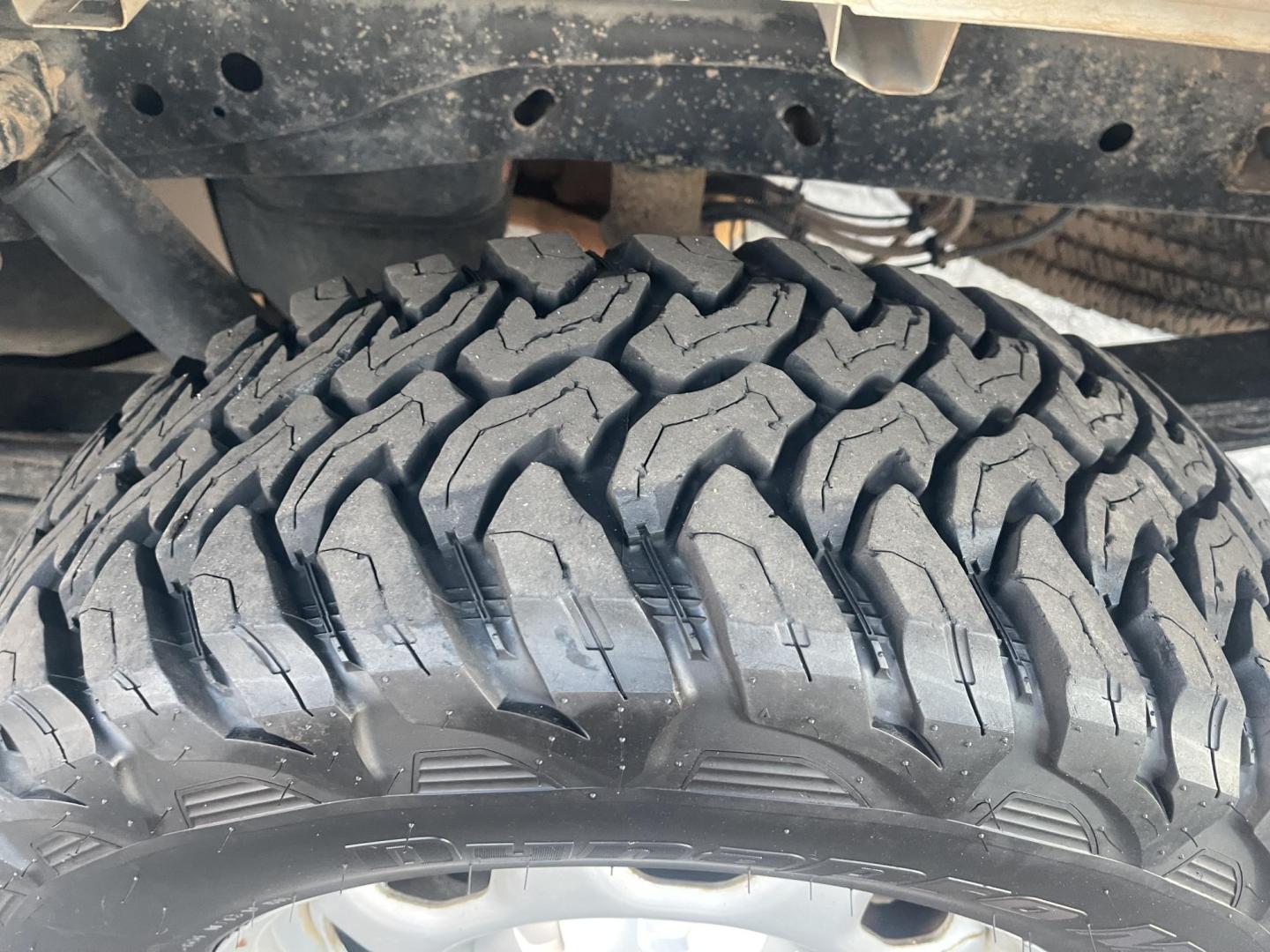 2014 Ford F-150 XL (1FTMF1EM3EK) with an 3.7L V6 DOHC 24V engine, 6-Speed Automatic transmission, located at 813 E Fairview Ave, Meridian , ID, 83642, (208) 336-8230, 43.618851, -116.384010 - Photo#12