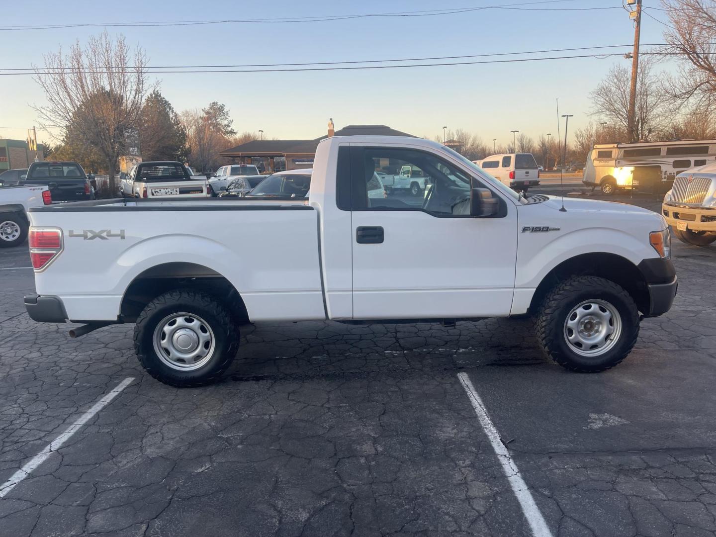 2014 Ford F-150 XL (1FTMF1EM3EK) with an 3.7L V6 DOHC 24V engine, 6-Speed Automatic transmission, located at 813 E Fairview Ave, Meridian , ID, 83642, (208) 336-8230, 43.618851, -116.384010 - Photo#3
