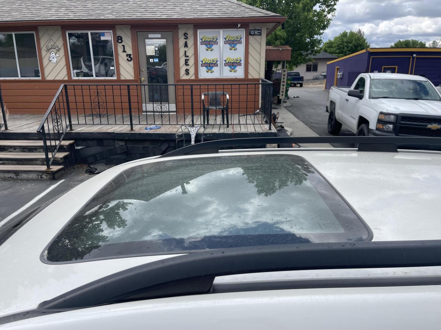 2016 White /Grey Subaru Forester 2.5i Premium (JF2SJADC1GH) with an 2.5L H4 SOHC 16V engine, CVT transmission, located at 813 E Fairview Ave, Meridian , ID, 83642, (208) 336-8230, 43.618851, -116.384010 - Photo#9