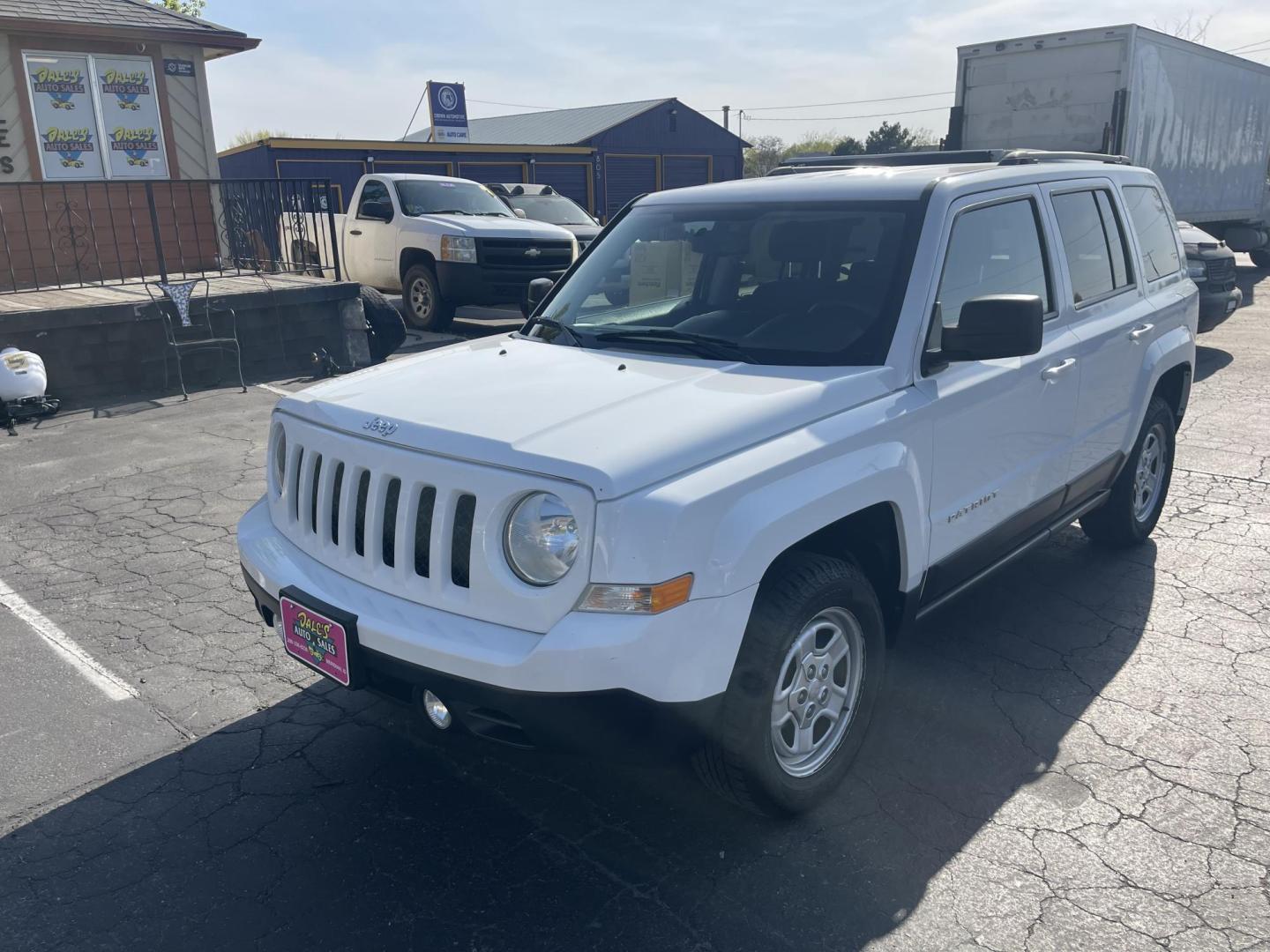 2016 White /Grey Jeep Patriot Sport 4WD (1C4NJRBB5GD) with an 2.4L L4 DOHC 16V engine, AT transmission, located at 813 E Fairview Ave, Meridian , ID, 83642, (208) 336-8230, 43.618851, -116.384010 - Photo#3