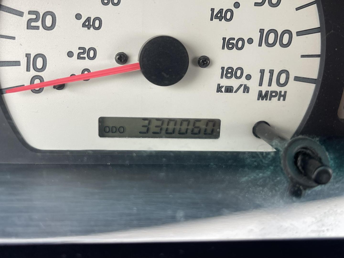 2001 Toyota Tacoma Xtracab 2WD (5TEVL52N21Z) with an 2.4L L4 SOHC 16V engine, 5 spd Manual transmission, located at 813 E Fairview Ave, Meridian , ID, 83642, (208) 336-8230, 43.618851, -116.384010 - Photo#8