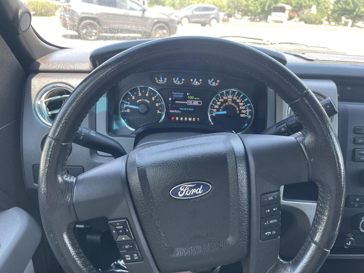 2012 White /Grey Ford F-150 XLT (1FTMF1EF8CF) with an 5.0L V8 OHV 16V engine, 6-Speed Automatic transmission, located at 813 E Fairview Ave, Meridian , ID, 83642, (208) 336-8230, 43.618851, -116.384010 - Photo#12