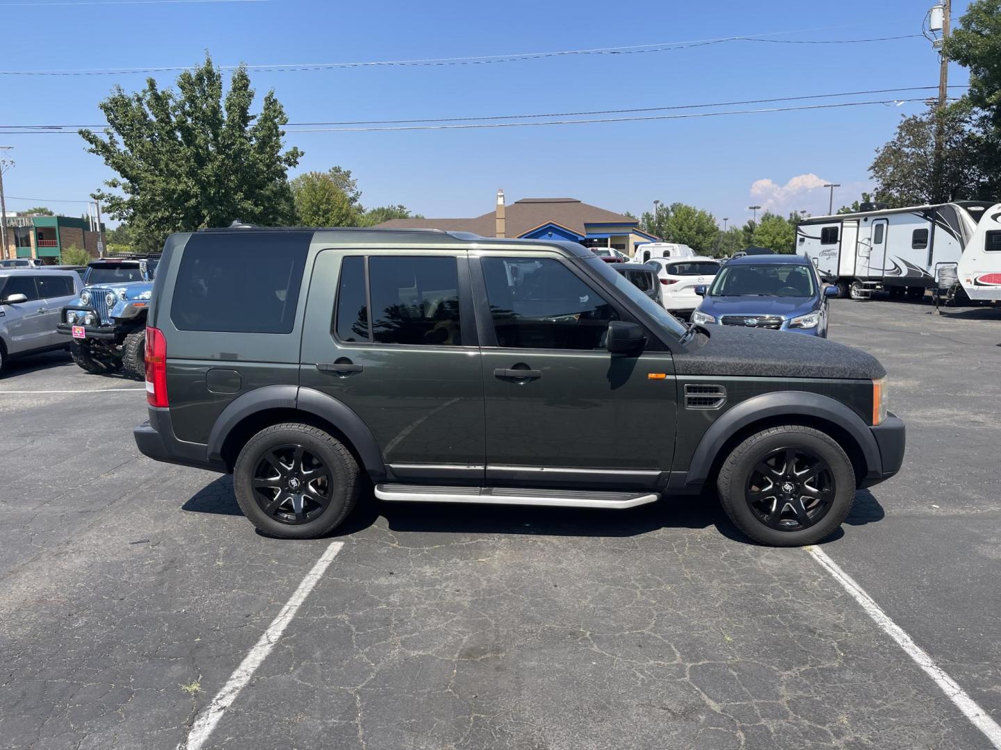2006 Green /Tan Land Rover LR3 SE (SALAE25406A) with an 4.4L V8 DOHC 32V engine, 6-Speed Automatic Overdrive transmission, located at 813 E Fairview Ave, Meridian , ID, 83642, (208) 336-8230, 43.618851, -116.384010 - Photo#3