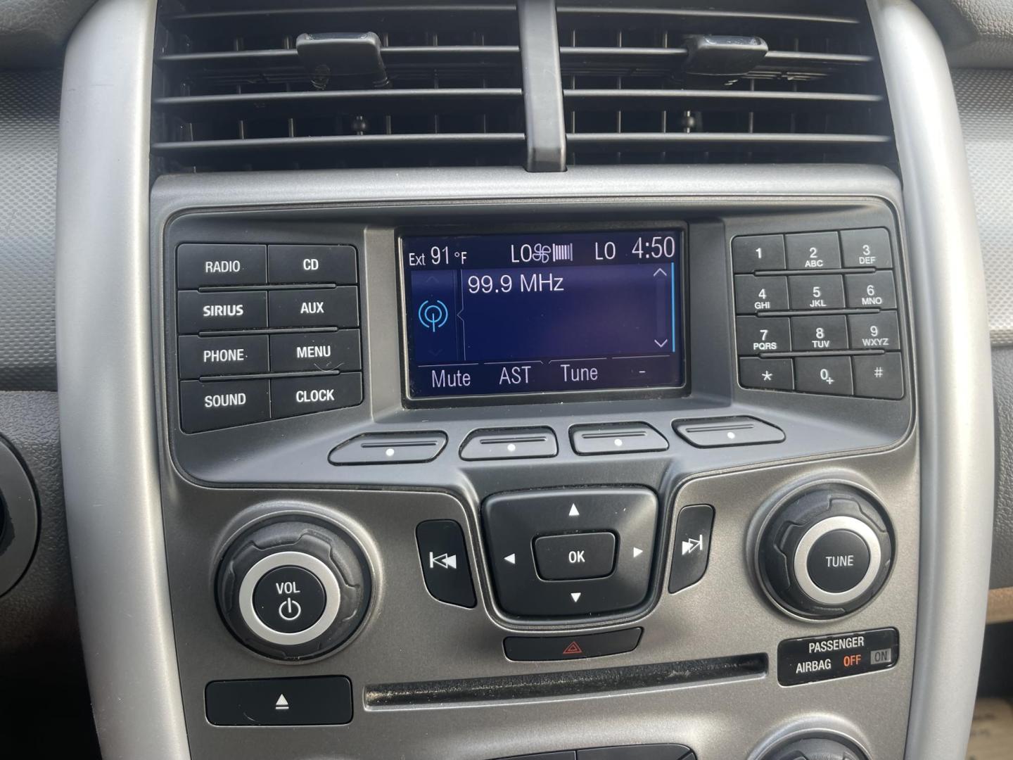 2013 White /Tan Ford Edge SEL AWD (2FMDK4JC2DB) with an 3.5L V6 DOHC 24V engine, 6-Speed Automatic transmission, located at 813 E Fairview Ave, Meridian , ID, 83642, (208) 336-8230, 43.618851, -116.384010 - A one owner extremely clean Ford Edge. It has a few miles thats why its so cheap. You will not belive how clean and well cared for this vehicle is. This vehicle has been extremely well cared for and serviced reguarly. It has almost new tires. It has leather with ice cold A/C. This SUV drives extre - Photo#9