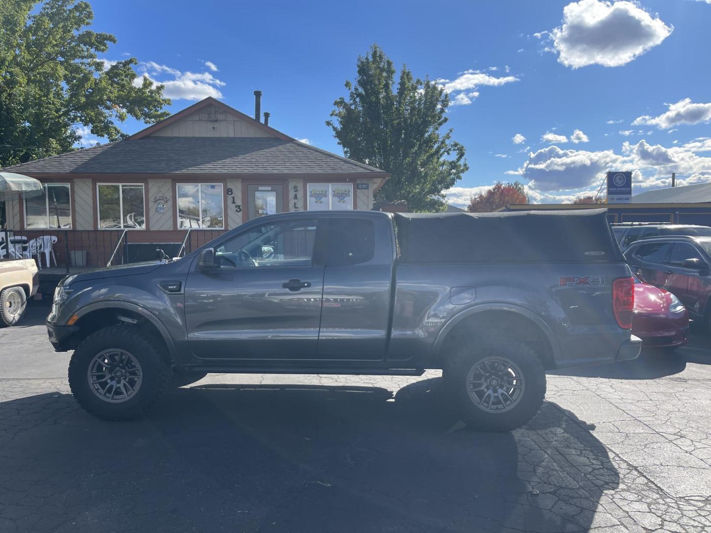 2019 Grey /Black Ford Ranger XLT, FX4 (1FTER1FH7KL) with an 2.3L L4 DOHC 16V engine, 10A transmission, located at 813 E Fairview Ave, Meridian , ID, 83642, (208) 336-8230, 43.618851, -116.384010 - A very nice high optioned Ford Ranger. Runs and drives very well. This Ranger has the FX4 package, flat tow option, added LED lights, aftermarket suspension, aftermarket wheels, excellent tires and a soft top canopy. Come take a look and get yourself a very nice Ranger for not a big price. - Photo#0