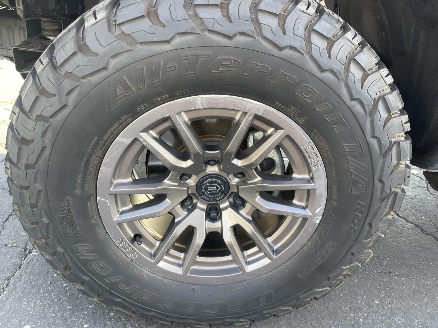 2019 Grey /Black Ford Ranger XLT, FX4 (1FTER1FH7KL) with an 2.3L L4 DOHC 16V engine, 10A transmission, located at 813 E Fairview Ave, Meridian , ID, 83642, (208) 336-8230, 43.618851, -116.384010 - A very nice high optioned Ford Ranger. Runs and drives very well. This Ranger has the FX4 package, flat tow option, added LED lights, aftermarket suspension, aftermarket wheels, excellent tires and a soft top canopy. Come take a look and get yourself a very nice Ranger for not a big price. - Photo#5