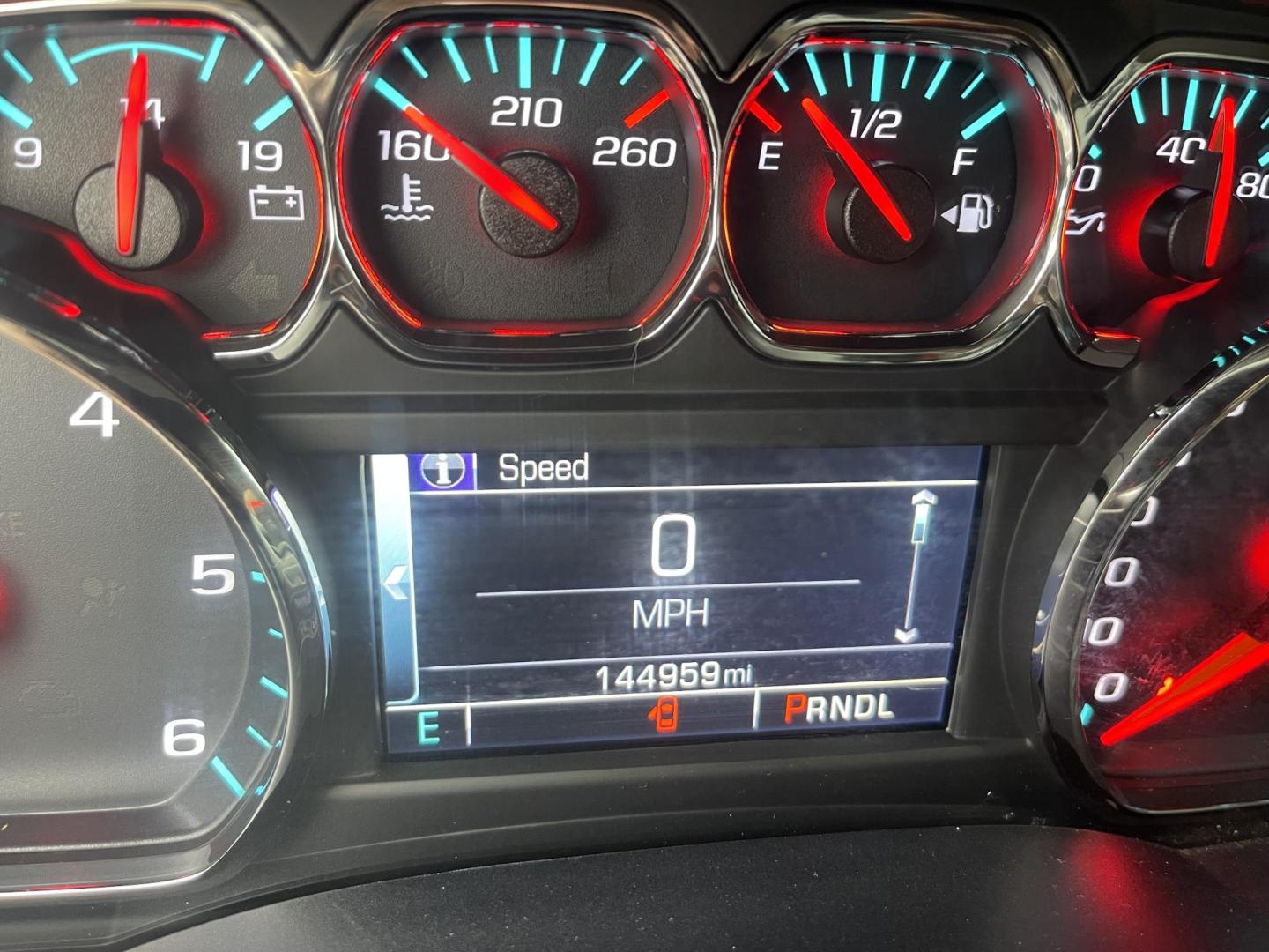 2018 Grey /Black Chevrolet Silverado 1500 LT Crew Cab Long Box 4WD (3GCUKREC4JG) with an 5.3L V8 OHV 16V engine, AT transmission, located at 813 E Fairview Ave, Meridian , ID, 83642, (208) 336-8230, 43.618851, -116.384010 - 2019 Chevrolet Silverado 1500 Crew Cab 4x4. Come take a test drive. Super cheap Silverado Crew Cab. Runs and drives very well. - Photo#8