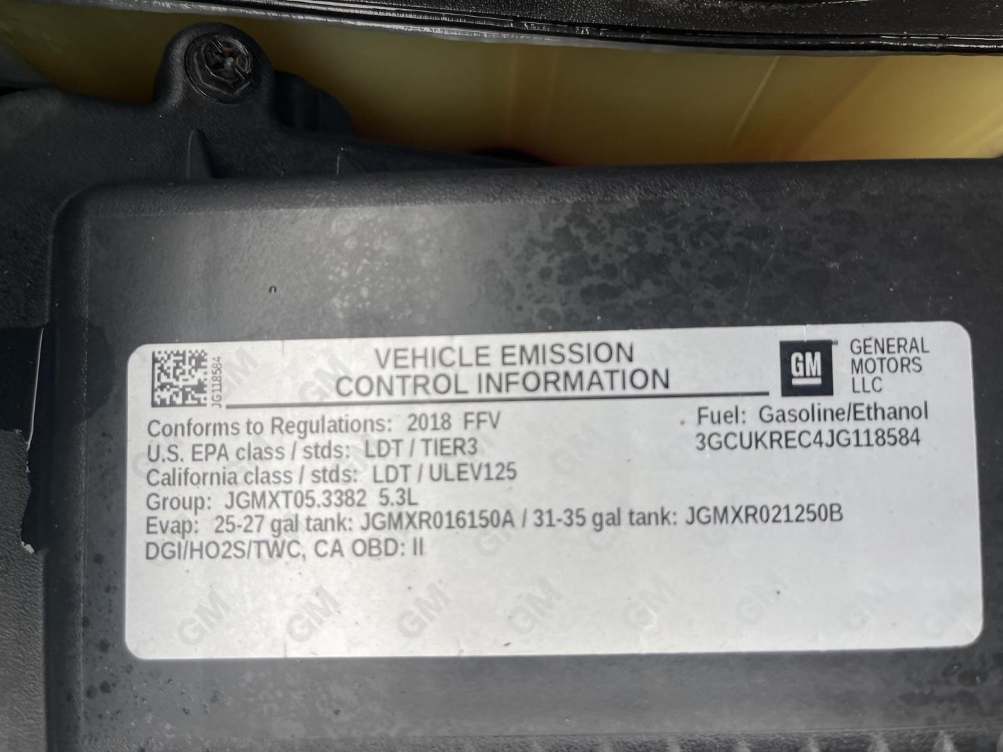 2018 Grey /Black Chevrolet Silverado 1500 LT Crew Cab Long Box 4WD (3GCUKREC4JG) with an 5.3L V8 OHV 16V engine, AT transmission, located at 813 E Fairview Ave, Meridian , ID, 83642, (208) 336-8230, 43.618851, -116.384010 - 2019 Chevrolet Silverado 1500 Crew Cab 4x4. Come take a test drive. Super cheap Silverado Crew Cab. Runs and drives very well. - Photo#17