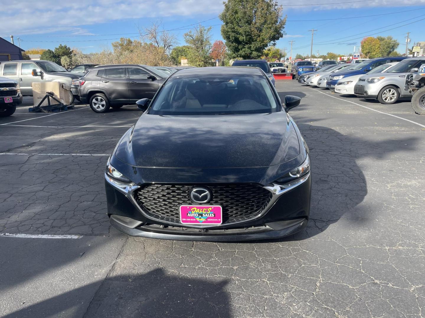 2022 Black /Black Mazda MAZDA3 2.5 S (3MZBPAAL9NM) with an 2.5L L4 DOHC 16V engine, 6A transmission, located at 813 E Fairview Ave, Meridian , ID, 83642, (208) 336-8230, 43.618851, -116.384010 - 2022 Mazda MAZDA3 sedan. If you need a nice car with great MPG excellent reliability for a small payment this is an excellent choice. Come take a look and a test drive. This car is clean, serviced, ready to go with good tires. This car is a great choice for a small car addition to your stable of v - Photo#2