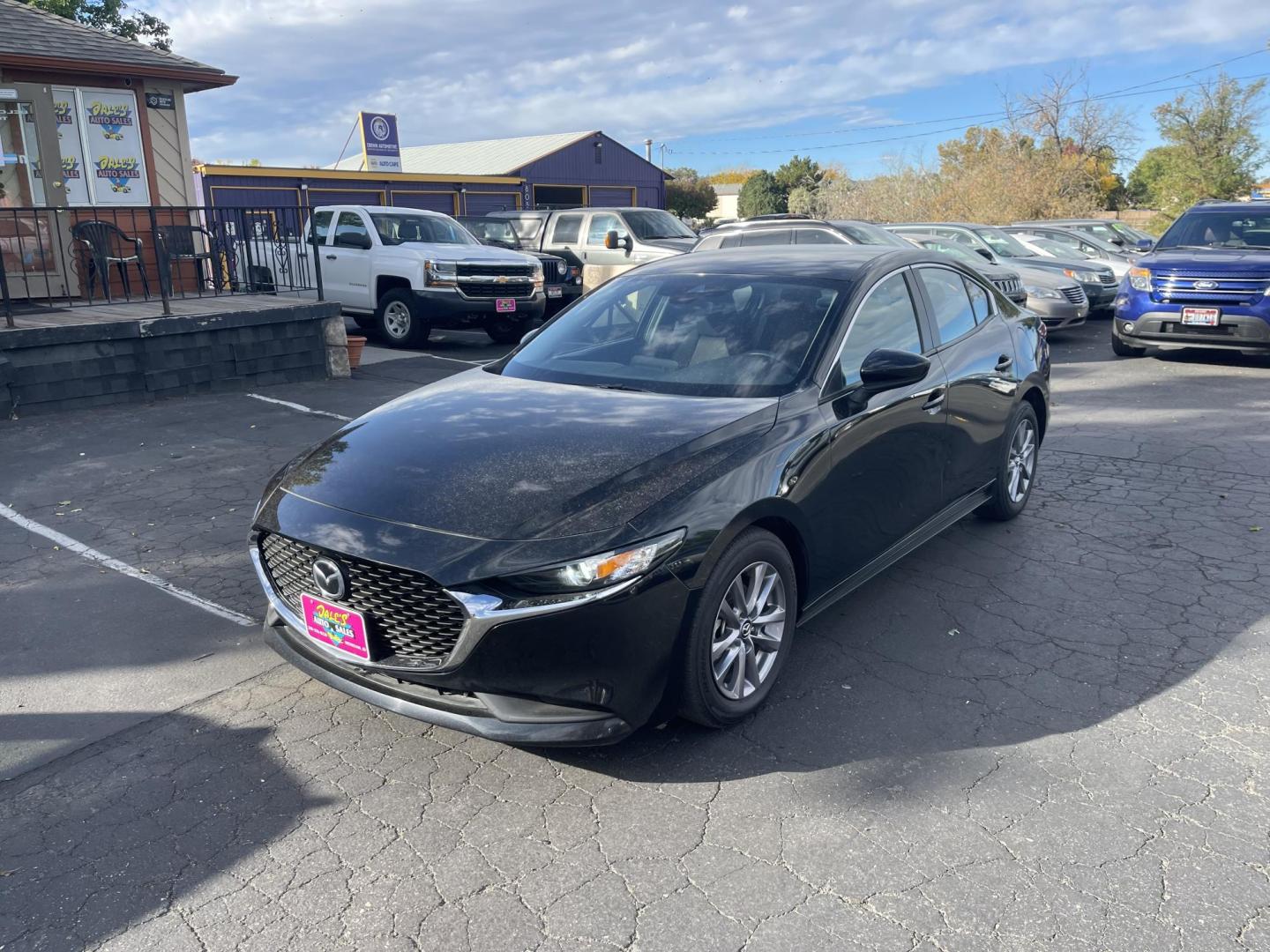 2022 Black /Black Mazda MAZDA3 2.5 S (3MZBPAAL9NM) with an 2.5L L4 DOHC 16V engine, 6A transmission, located at 813 E Fairview Ave, Meridian , ID, 83642, (208) 336-8230, 43.618851, -116.384010 - 2022 Mazda MAZDA3 sedan. If you need a nice car with great MPG excellent reliability for a small payment this is an excellent choice. Come take a look and a test drive. This car is clean, serviced, ready to go with good tires. This car is a great choice for a small car addition to your stable of v - Photo#1