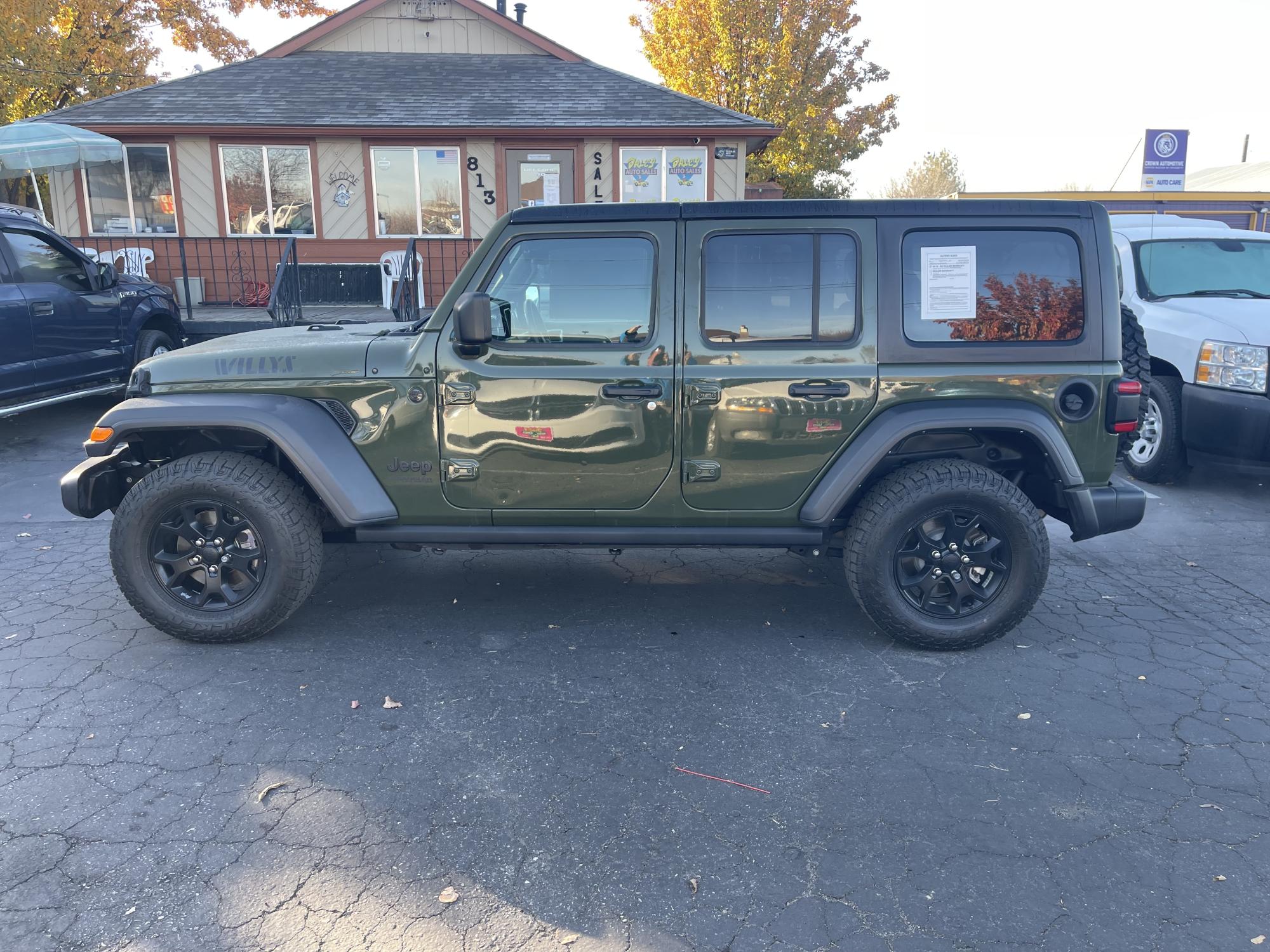 photo of 2021 Jeep Wrangler Unlimited Sahara Willy's 