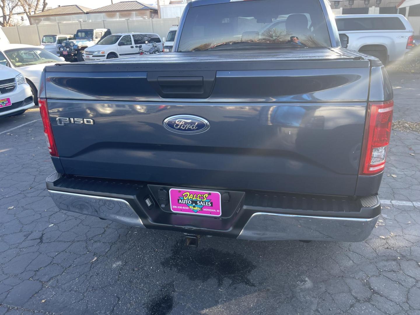 2017 Blue /Grey Ford F-150 XLT SuperCab 6.5-ft. 4WD (1FTEX1EP3HF) with an 2.7L V6 DOHC 24V engine, 6A transmission, located at 813 E Fairview Ave, Meridian , ID, 83642, (208) 336-8230, 43.618851, -116.384010 - Photo#4