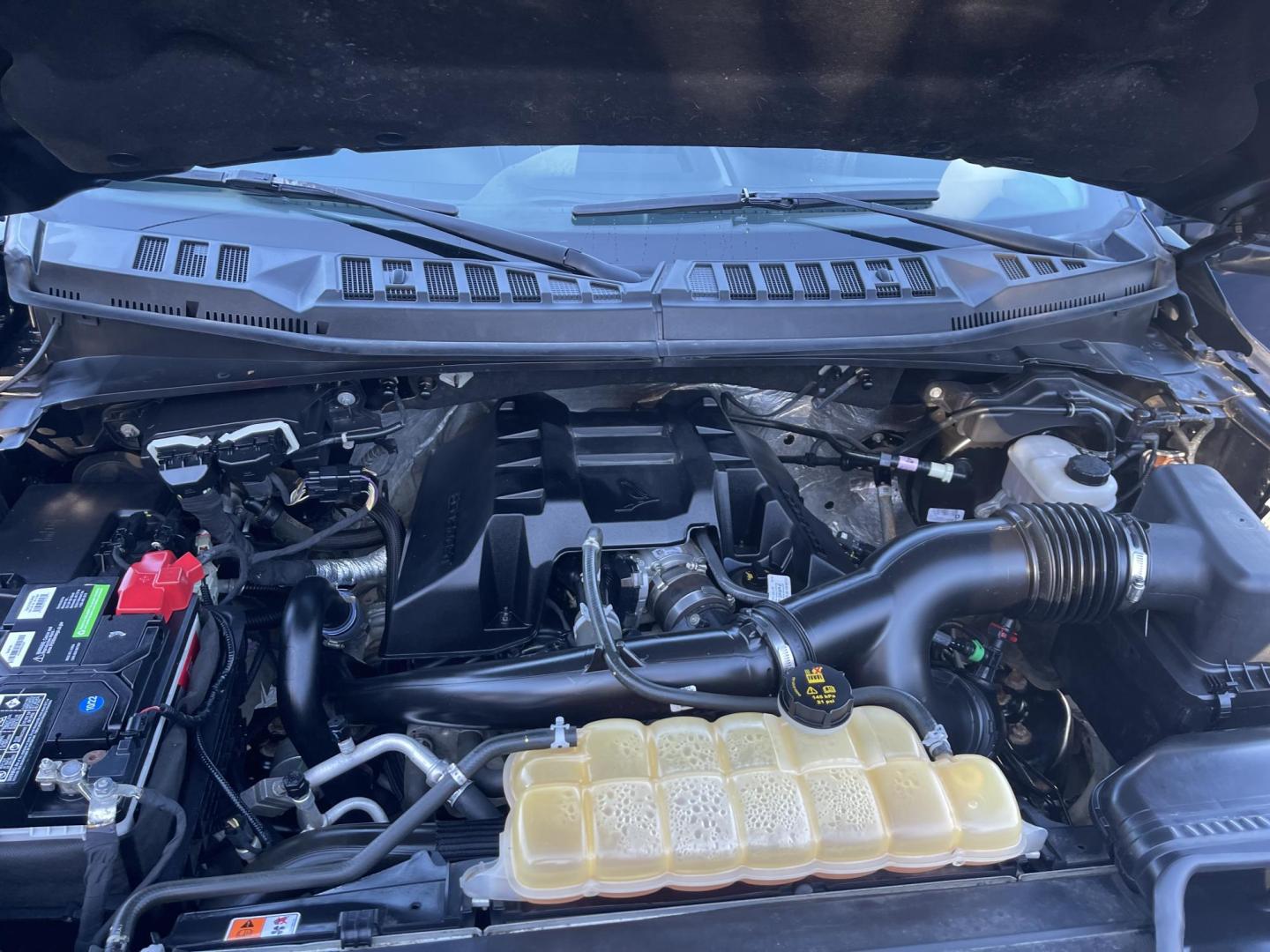 2017 Blue /Grey Ford F-150 XLT SuperCab 6.5-ft. 4WD (1FTEX1EP3HF) with an 2.7L V6 DOHC 24V engine, 6A transmission, located at 813 E Fairview Ave, Meridian , ID, 83642, (208) 336-8230, 43.618851, -116.384010 - Photo#17