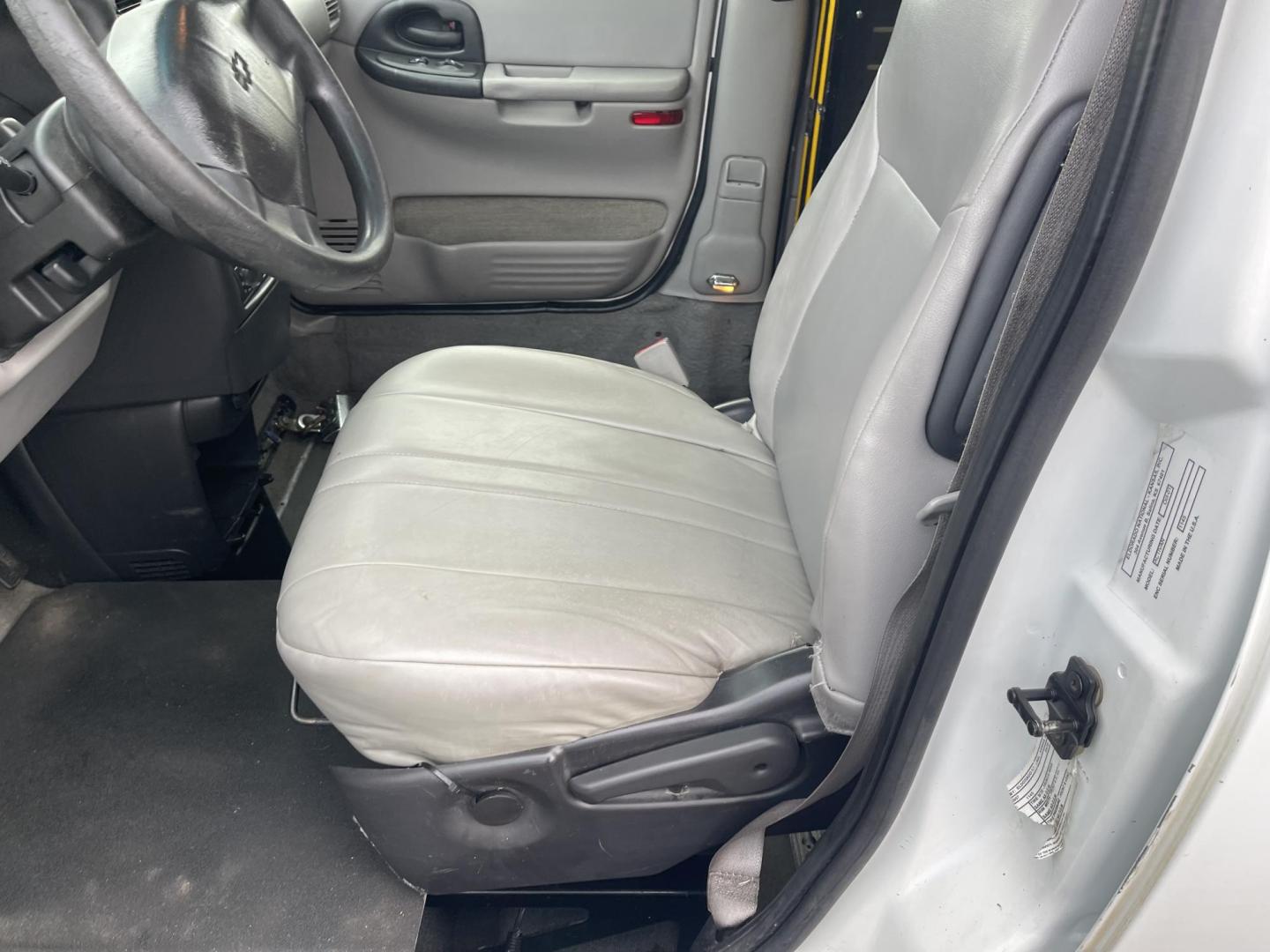 2002 White /Grey Chevrolet Venture Extended Wheelbase LS Wheel Chair Van (1GNDX03E82D) with an 3.4L V6 OHV 12V engine, 4-Speed Automatic Overdrive transmission, located at 813 E Fairview Ave, Meridian , ID, 83642, (208) 336-8230, 43.618851, -116.384010 - This van is a handicap wheelchair van. It has an Eldorado conversion. The van runs and drives good is clean and ready to go. If you are in need of an inexpensive wheelchair van this is a great option. - Photo#11