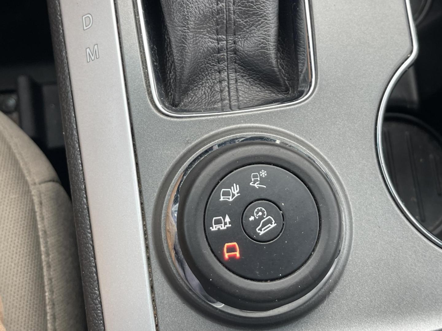 2015 White /Grey Ford Explorer Base 4WD (1FM5K8B87FG) with an 3.5L V6 DOHC 24V engine, 6-Speed Automatic transmission, located at 813 E Fairview Ave, Meridian , ID, 83642, (208) 336-8230, 43.618851, -116.384010 - What a spectacular option for a cheap newer modern SUV. This vehcile has excellent tires is clean and ready for whatever Idaho has to send your way. A fabulous vehicle for this area. You will love it. - Photo#15