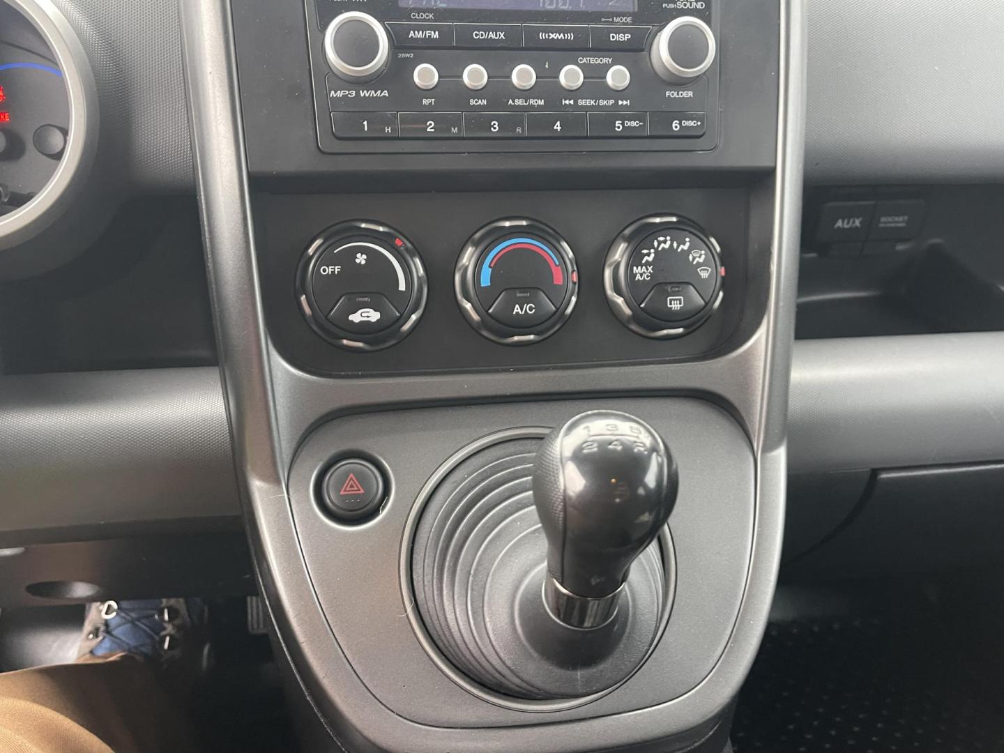 2007 Blue /Black Honda Element EX AWD (5J6YH27707L) with an 2.4L L4 DOHC 16V engine, 5-Speed Manual Overdrive transmission, located at 813 E Fairview Ave, Meridian , ID, 83642, (208) 336-8230, 43.618851, -116.384010 - 2007 Honda Element EX AWD with a 5spd manual. If you are looking for an Element this is a great choice. Very unique car with AWD and a manual transmision. Come see this vehicle and take it for a drive. - Photo#13