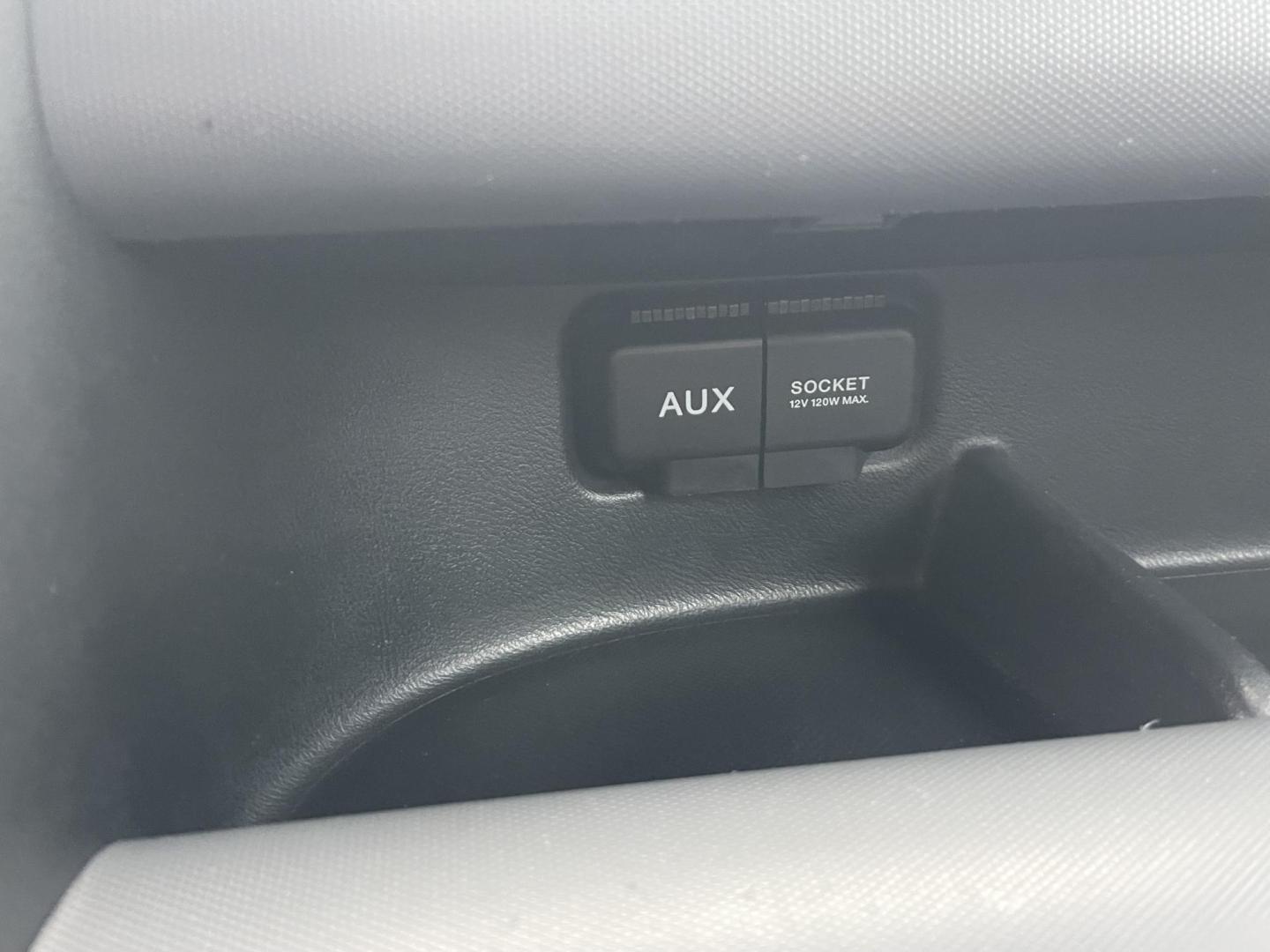 2007 Blue /Black Honda Element EX AWD (5J6YH27707L) with an 2.4L L4 DOHC 16V engine, 5-Speed Manual Overdrive transmission, located at 813 E Fairview Ave, Meridian , ID, 83642, (208) 336-8230, 43.618851, -116.384010 - 2007 Honda Element EX AWD with a 5spd manual. If you are looking for an Element this is a great choice. Very unique car with AWD and a manual transmision. Come see this vehicle and take it for a drive. - Photo#14