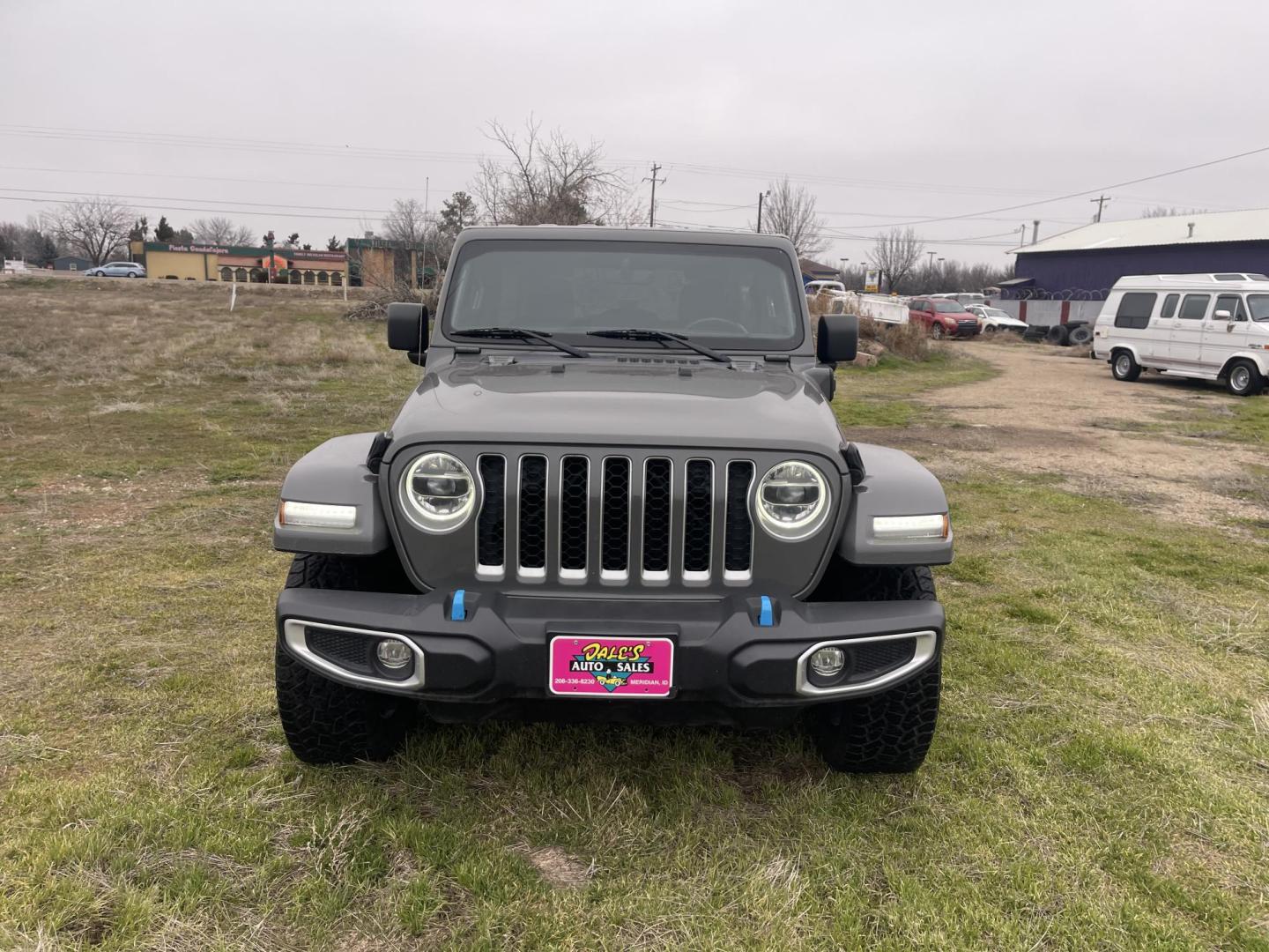2022 Grey /Black Jeep Wrangler Unlimited Sahara 4XE (1C4JJXP62NW) with an 2.0L L4 DOHC 16V HYBRID engine, AT transmission, located at 813 E Fairview Ave, Meridian , ID, 83642, (208) 336-8230, 43.618851, -116.384010 - What a nice Jeep, Very clean, and highly optioned. If you want a nice Wrangler come take a look. This will give you great service for a long long time and when you plug this in and use the hybrid this vehicle gets you around with no gas, its the best of both worlds. This Wrangler has leather, exce - Photo#2