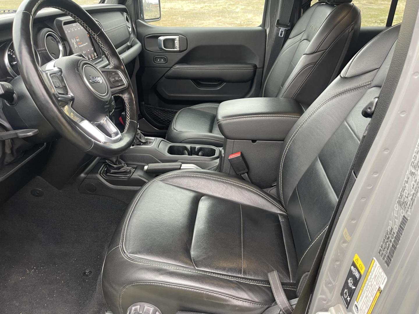 2022 Grey /Black Jeep Wrangler Unlimited Sahara 4XE (1C4JJXP62NW) with an 2.0L L4 DOHC 16V HYBRID engine, AT transmission, located at 813 E Fairview Ave, Meridian , ID, 83642, (208) 336-8230, 43.618851, -116.384010 - What a nice Jeep, Very clean, and highly optioned. If you want a nice Wrangler come take a look. This will give you great service for a long long time and when you plug this in and use the hybrid this vehicle gets you around with no gas, its the best of both worlds. This Wrangler has leather, exce - Photo#6
