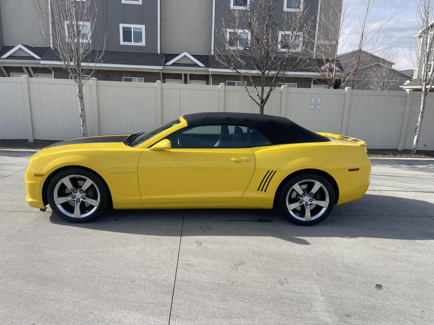 2012 Yellow /Black Chevrolet Camaro Convertible 2SS (2G1FK3DJ2C9) with an 6.2L V8 OHV 16V engine, 6-Speed Automatic transmission, located at 813 E Fairview Ave, Meridian , ID, 83642, (208) 336-8230, 43.618851, -116.384010 - A one owner Boise car. 2012 Camaro Convertible SS. Yellow with black SS stripe and black leather with all the factory options. Heads up display, Boston Premium Audio, Leather, SS consul gages, Magnuson Supercharger, long tube headers, it has catalytic converters and Brand new Michellin tires. A su - Photo#0