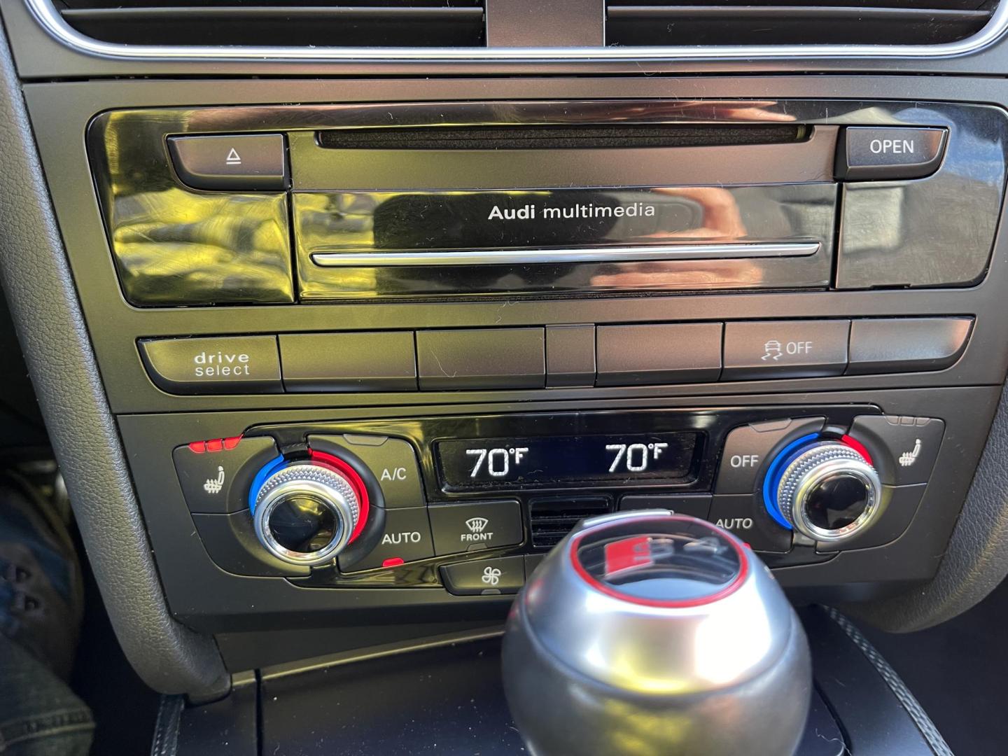 2015 Black /Black Audi S4 Premium Plus quattro 7A (WAUBGAFL2FA) with an 3.0L V6 DOHC 24V engine, 7-Speed Automatic transmission, located at 813 E Fairview Ave, Meridian , ID, 83642, (208) 336-8230, 43.618851, -116.384010 - If you like European cars this is a super cool fun car to drive. Supercharged AWD in luxury and style. Runs and drives excellent. Come take a test drive and see for yourself. - Photo#20