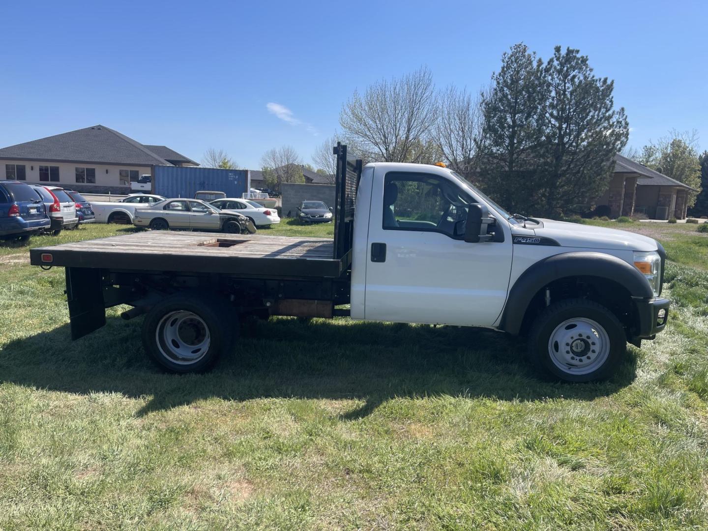 2012 White / Grey Ford F-450 SD Regular Cab DRW 4WD (1FDTF4HY7CE) with an 6.8L V10 SOHC 30V engine, AT transmission, located at 813 E Fairview Ave, Meridian , ID, 83642, (208) 336-8230, 43.618851, -116.384010 - 2012 Ford F450 Regular Cab, Flatbed, Dually, 4x4, with A/C, Tilt, and Cruise. Runs and drives excellent. If you need this configuration this is a great truck. - Photo#3