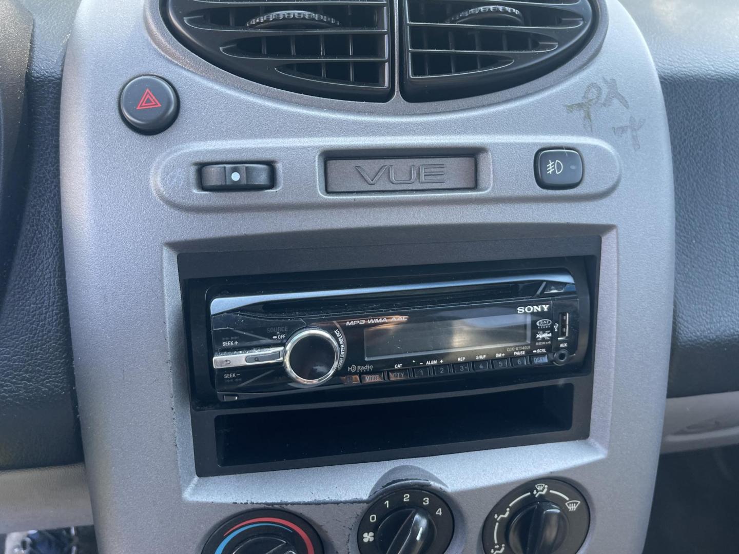 2005 Blue / Grey Saturn Vue FWD V6 (5GZCZ53475S) with an 3.5L V6 SOHC 24V engine, 5-Speed Automatic Overdrive transmission, located at 813 E Fairview Ave, Meridian , ID, 83642, (208) 336-8230, 43.618851, -116.384010 - 2005 Saturn Vue, runs and drives excellent. It has leather and the A/C works great, and has excelelnt tires. If you need a good get around car come take a look at this one. Super cheap little car. Fantastic car for the money. - Photo#10