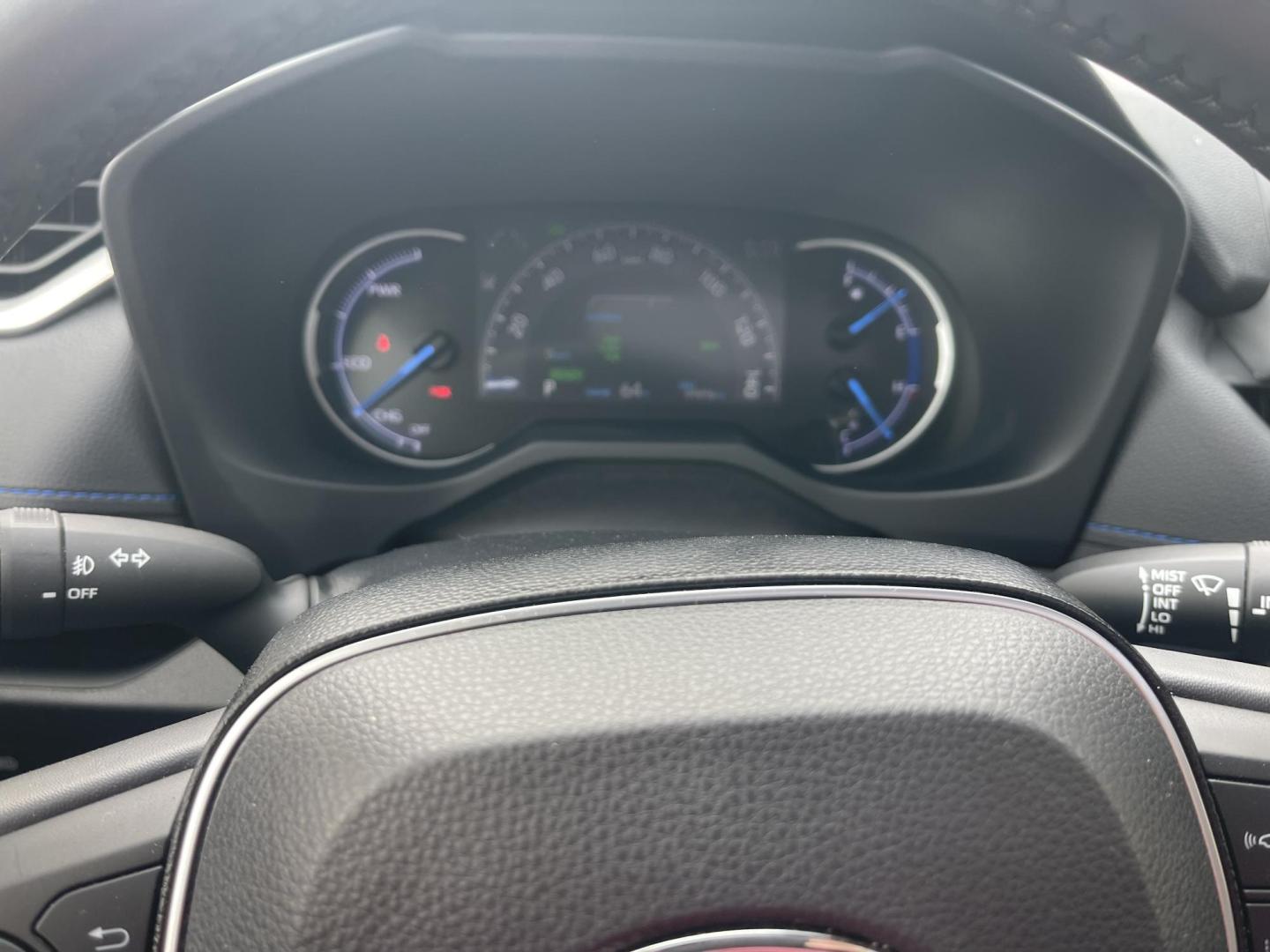 2019 Grey /Grey Toyota RAV4 Hybrid XSE (JTMEWRFV0KJ) with an 2.5L L4 DOHC 16V HYBRID engine, CVT transmission, located at 813 E Fairview Ave, Meridian , ID, 83642, (208) 336-8230, 43.618851, -116.384010 - 2019 Toyota RAV4 Hybrid XSE. OMG hard to find!!! Super clean one owner, leather, sunroof, AWD, NAV, Dynamic Cruise control, lane departure, Moon roof, heated seats, all the really really nice stuff to have in a vehicle. Come get some fantastic MPG. - Photo#8