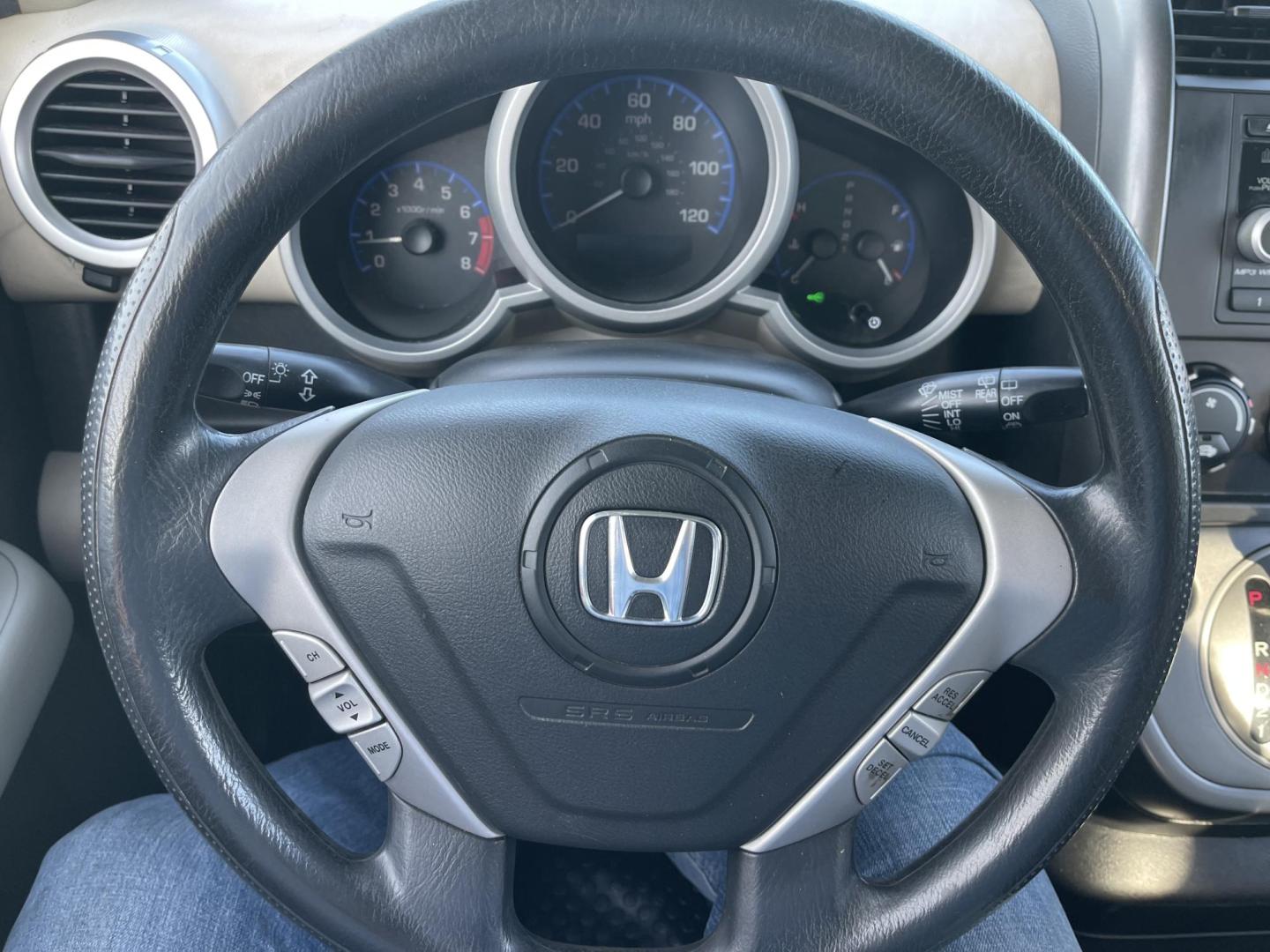 2007 Honda Element EX 4WD AT (5J6YH28757L) with an 2.4L L4 DOHC 16V engine, 5-Speed Automatic Overdrive transmission, located at 813 E Fairview Ave, Meridian , ID, 83642, (208) 336-8230, 43.618851, -116.384010 - Photo#11