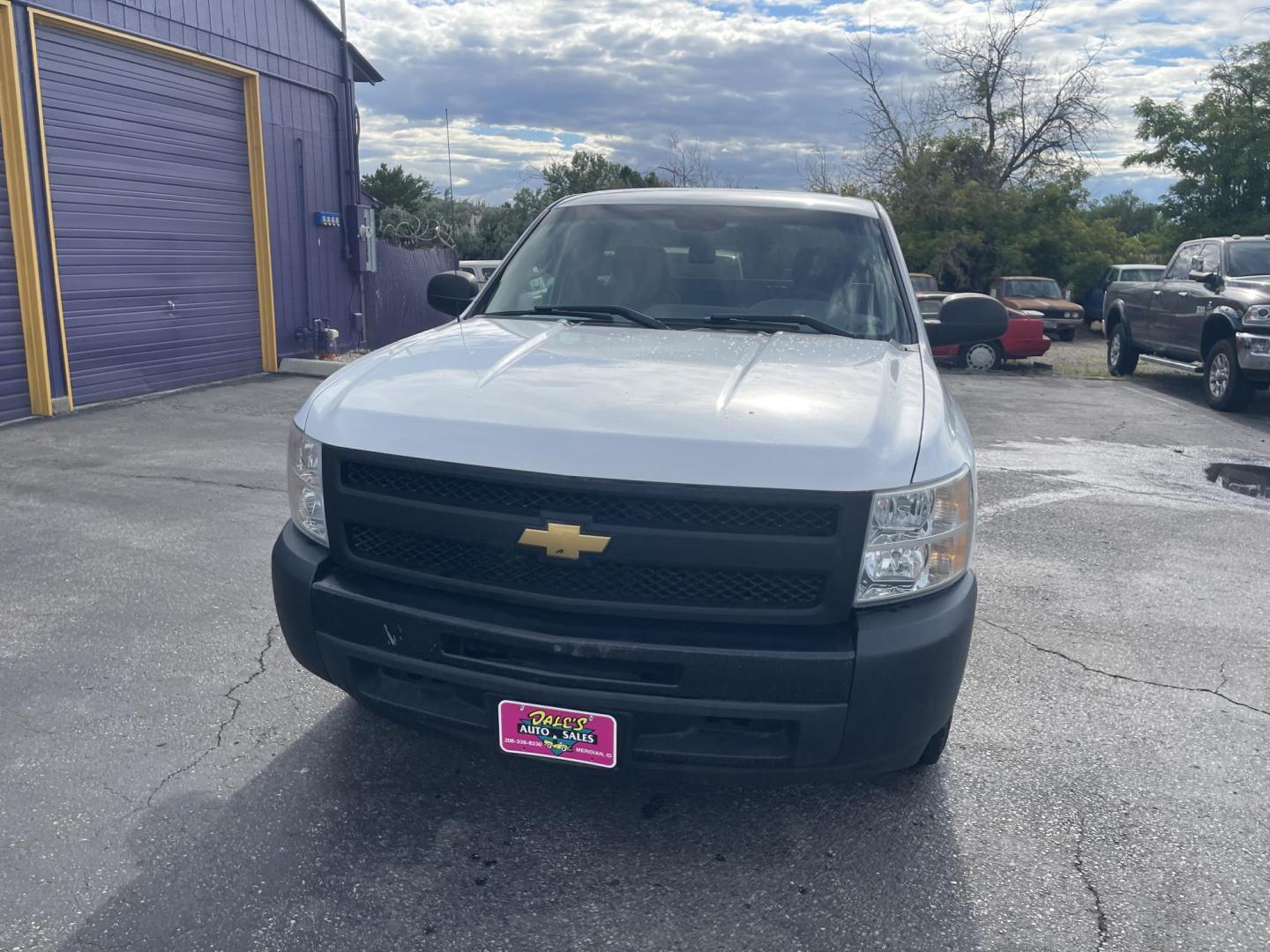 2012 White /Black Chevrolet Silverado 1500 Work Truck 2WD (1GCNCPEX4CZ) with an 4.3L V6 OHV 12V engine, 4-Speed Automatic transmission, located at 813 E Fairview Ave, Meridian , ID, 83642, (208) 336-8230, 43.618851, -116.384010 - 2012 Regular cab short box 2wd. If you like this style of pickup I have a bunch of them. Super fun to have. Very hard to find.- Photo#4