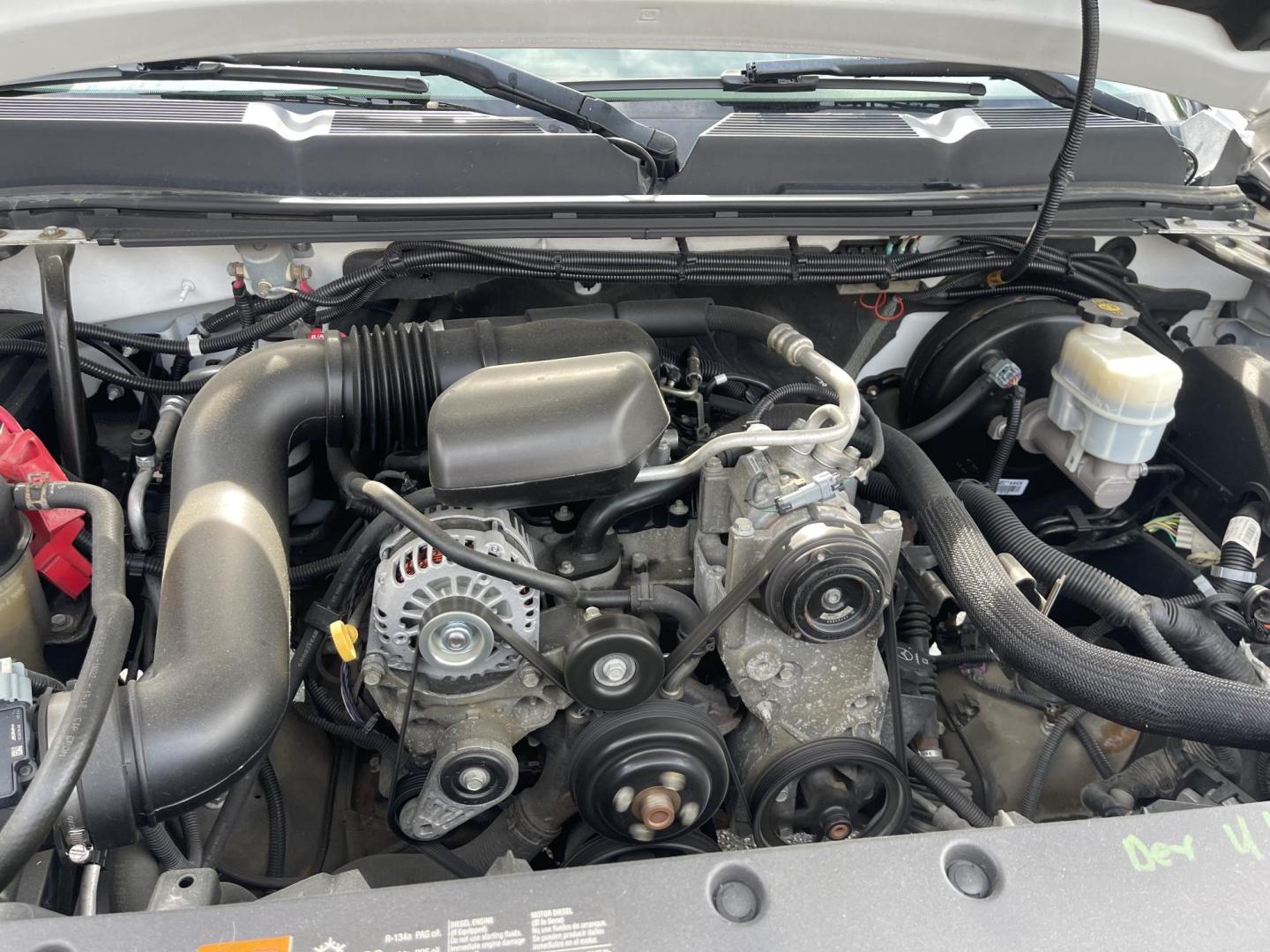 2012 White /Black Chevrolet Silverado 1500 Work Truck 2WD (1GCNCPEX4CZ) with an 4.3L V6 OHV 12V engine, 4-Speed Automatic transmission, located at 813 E Fairview Ave, Meridian , ID, 83642, (208) 336-8230, 43.618851, -116.384010 - 2012 Regular cab short box 2wd. If you like this style of pickup I have a bunch of them. Super fun to have. Very hard to find.- Photo#12