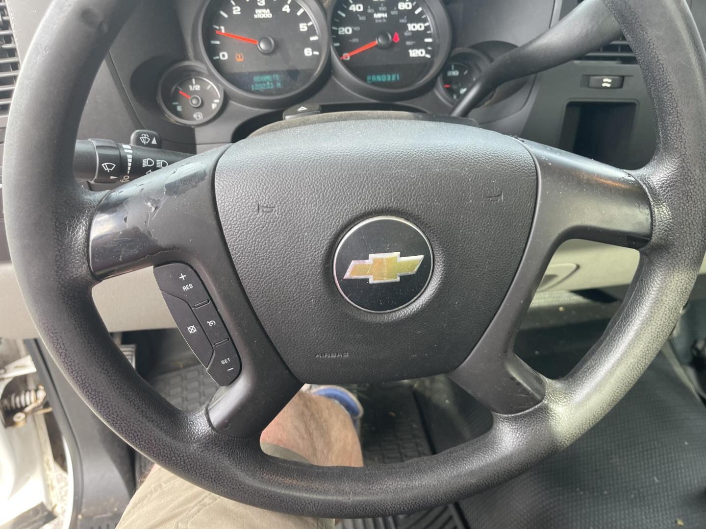 2012 White /Black Chevrolet Silverado 1500 Work Truck 2WD (1GCNCPEX4CZ) with an 4.3L V6 OHV 12V engine, 4-Speed Automatic transmission, located at 813 E Fairview Ave, Meridian , ID, 83642, (208) 336-8230, 43.618851, -116.384010 - 2012 Chvrolet Regular cab 2wd with a V6. Runs and drives great. I have a buch of regular cabs to choose from.- Photo#12