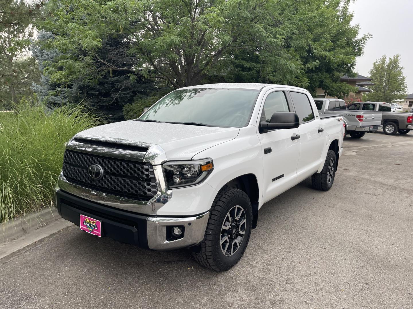 2020 White /Black Toyota Tundra SR5 5.7L V8 CrewMax 4WD (5TFDY5F17LX) with an 5.7L V8 DOHC 32V engine, 6A transmission, located at 813 E Fairview Ave, Meridian , ID, 83642, (208) 336-8230, 43.618851, -116.384010 - 2020 Toyota Tundra Crew Max SR5 TRD with only 54k miles. Come get the best Tundra on the market, very clean, ready to go. If you want a Toyota this is the one to have.- Photo#1