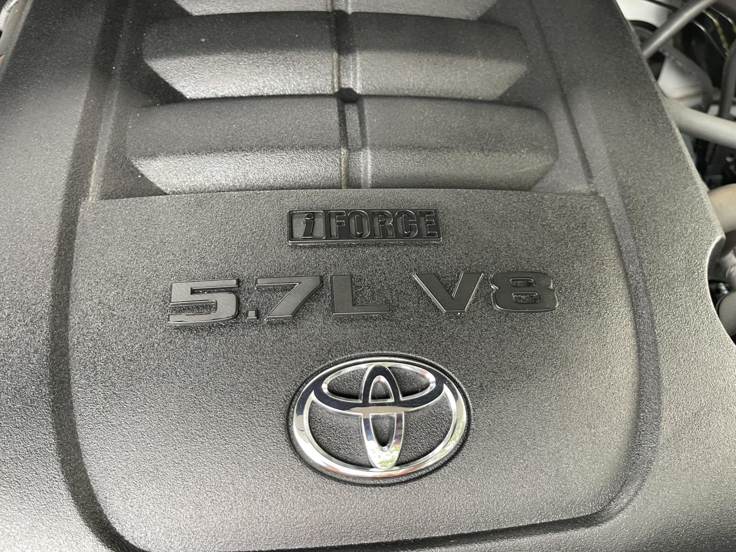 2020 White /Black Toyota Tundra SR5 5.7L V8 CrewMax 4WD (5TFDY5F17LX) with an 5.7L V8 DOHC 32V engine, 6A transmission, located at 813 E Fairview Ave, Meridian , ID, 83642, (208) 336-8230, 43.618851, -116.384010 - 2020 Toyota Tundra Crew Max SR5 TRD with only 54k miles. Come get the best Tundra on the market, very clean, ready to go. If you want a Toyota this is the one to have.- Photo#13