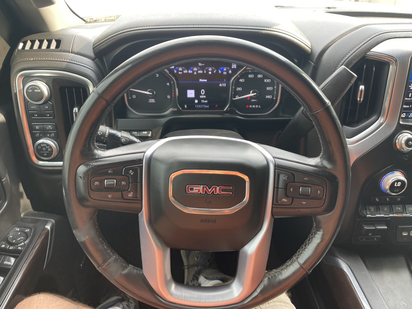 2020 White /Black GMC Sierra 2500HD SLT Crew Cab 4WD (1GT49NEY7LF) with an 6.6L V8 OHV 16 DIESEL engine, 10A transmission, located at 813 E Fairview Ave, Meridian , ID, 83642, (208) 336-8230, 43.618851, -116.384010 - 2020 GMC Sierra 2500HD Crew Cab SLT Short Box 4x4 Duramax. What a nice truck one owner loaded up front camera, leather, adaptive cruise, brand new Michellin tires, Rolling bed cover, sunroof, aftermarket grille protector. If you want a super nice trailer puller this is the one to have.- Photo#12