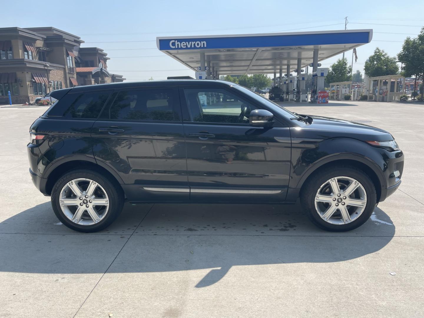 2013 Black /Black Land Rover Range Rover Evoque Pure Plus 5-Door (SALVP2BG8DH) with an 2.0L L4 DOHC 24V TURBO engine, 6-Speed Automatic transmission, located at 813 E Fairview Ave, Meridian , ID, 83642, (208) 336-8230, 43.618851, -116.384010 - 2013 Land Rover Range Rover Evoque with 80k miles. If you like luxury SUV's this is a great choice. Black on Black with the huge sunroof. Has all the amenities you would expect for a Rover. Come in and take a look a super cheap luxury SUV with great miles.- Photo#3