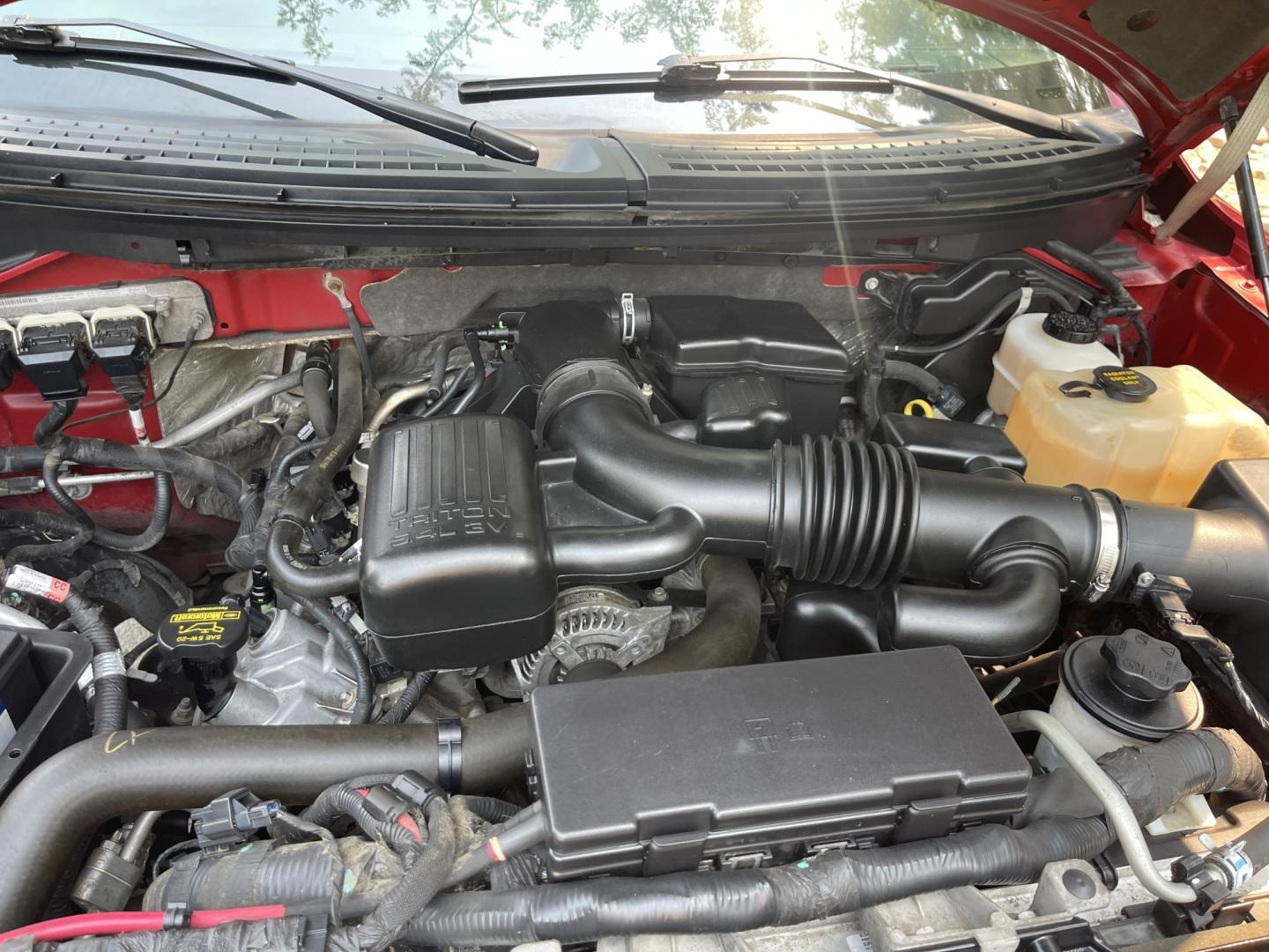 2010 Maroon /Black Ford F-150 FX4 SuperCab 6.5-ft. Bed 4WD (1FTFX1EV0AF) with an 5.4L V8 SOHC 24V FFV engine, 4A transmission, located at 813 E Fairview Ave, Meridian , ID, 83642, (208) 336-8230, 43.618851, -116.384010 - 2010 Ford F150 Xcab 4x4 FX4 one owner local truck. Extremely clean and well cared for. Leather, Sunroof, heated seats, hard toneau cover, spray in bedliner, and only 95k miles on a 2010. Come take a look and a test drive.- Photo#16