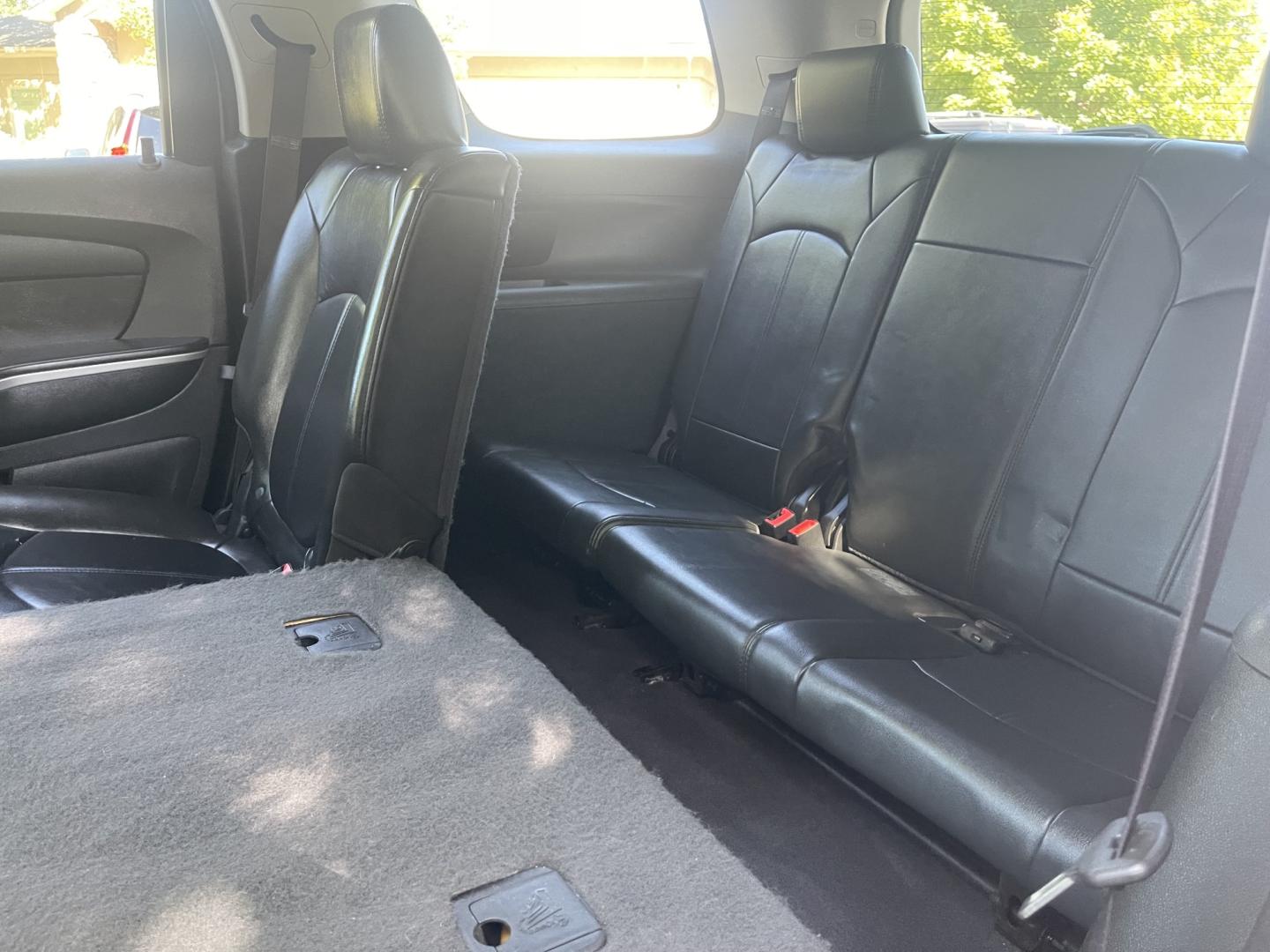 2010 Silver /Black GMC Acadia SLT-1 AWD (1GKLVMED4AJ) with an 3.6L V6 DOHC 24V engine, 6A transmission, located at 813 E Fairview Ave, Meridian , ID, 83642, (208) 336-8230, 43.618851, -116.384010 - 2010 GMC Acadia AWD 7 with 3rd row, 7 passenger seating. Runs and drives very well, if you need a cheap AWD vehicle this is a fantasic choice.- Photo#9