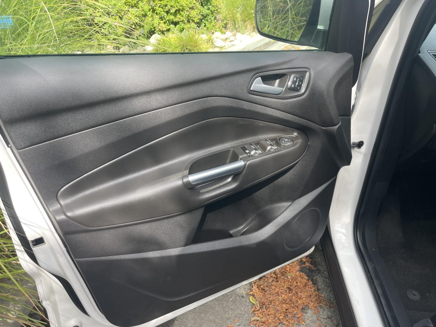 2014 White /Black Ford Escape Titanium 4WD (1FMCU9J95EU) with an 2.0L L4 DOHC 16V engine, 6-Speed Automatic transmission, located at 813 E Fairview Ave, Meridian , ID, 83642, (208) 336-8230, 43.618851, -116.384010 - 2014 Ford Escape Titanium AWD, one owner, very nice and clean, loaded with the big sunroof.- Photo#5