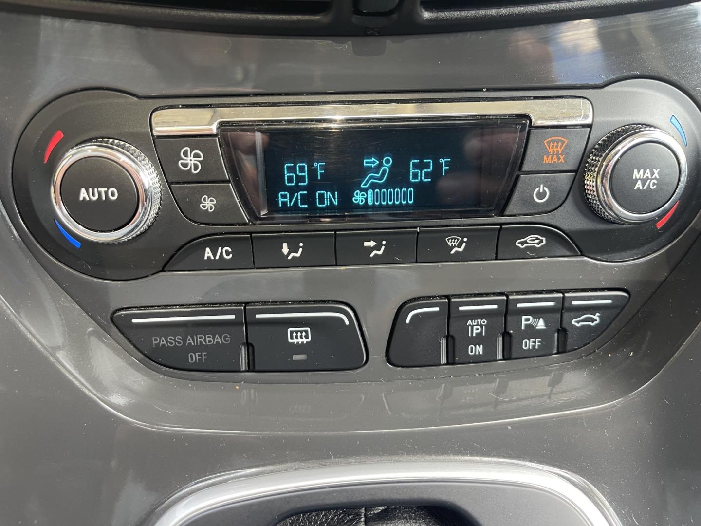 2014 White /Black Ford Escape Titanium 4WD (1FMCU9J95EU) with an 2.0L L4 DOHC 16V engine, 6-Speed Automatic transmission, located at 813 E Fairview Ave, Meridian , ID, 83642, (208) 336-8230, 43.618851, -116.384010 - 2014 Ford Escape Titanium AWD, one owner, very nice and clean, loaded with the big sunroof.- Photo#12